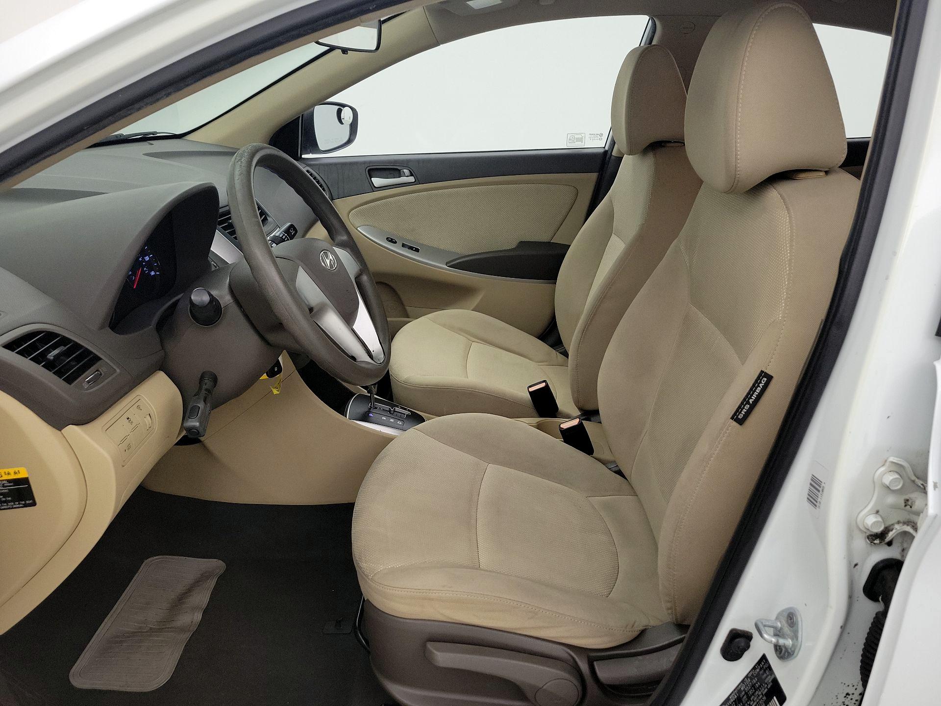 Thumbnail: 2013 Hyundai Accent - 11