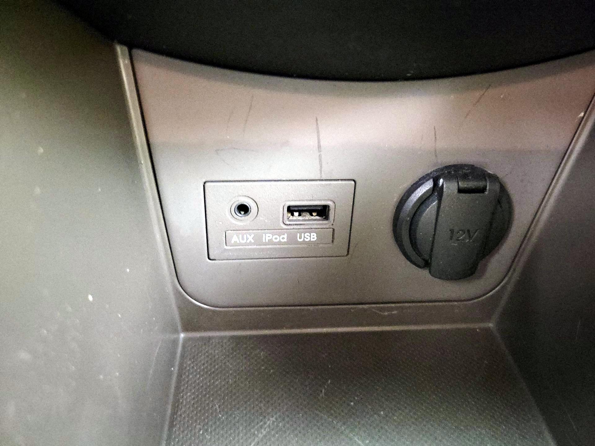 Thumbnail: 2013 Hyundai Accent - 17