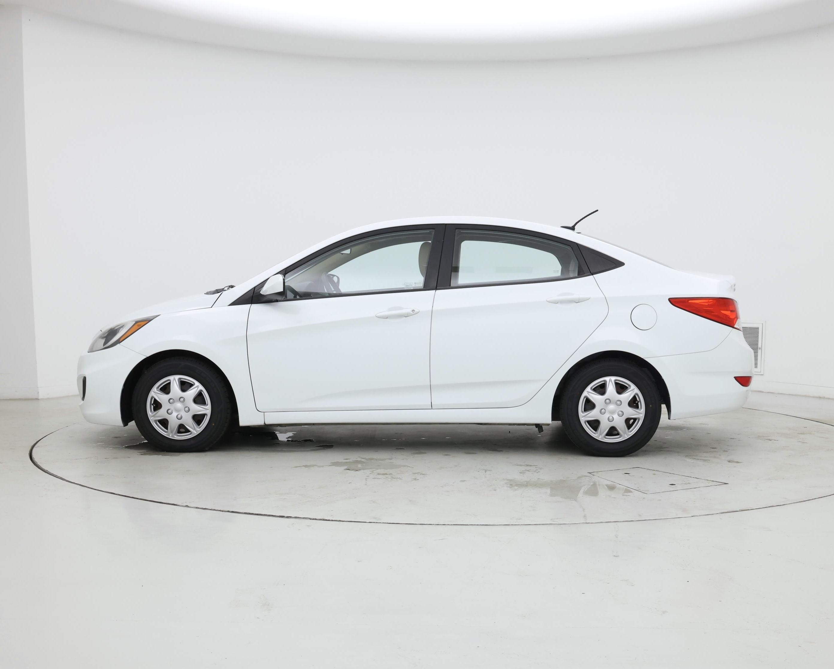 Thumbnail: 2013 Hyundai Accent - 3