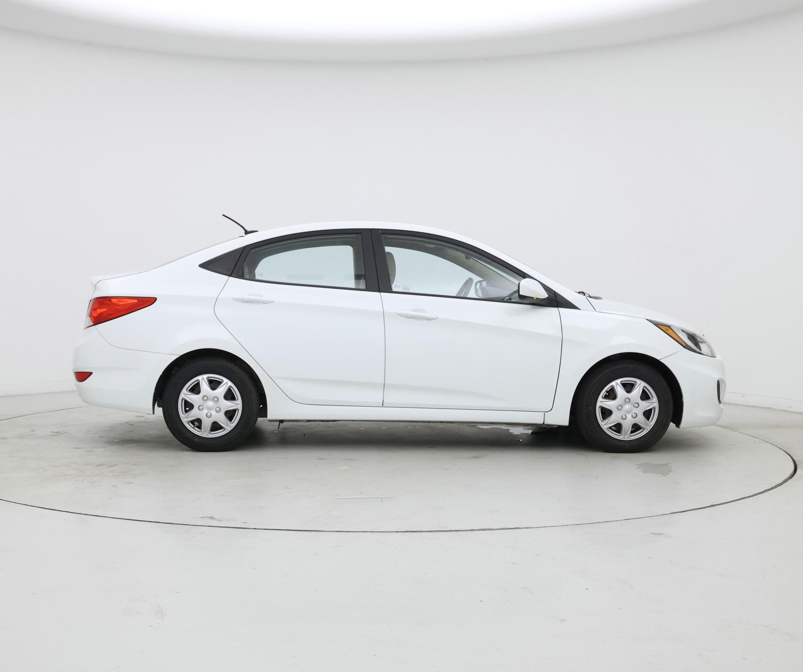 Thumbnail: 2013 Hyundai Accent - 7