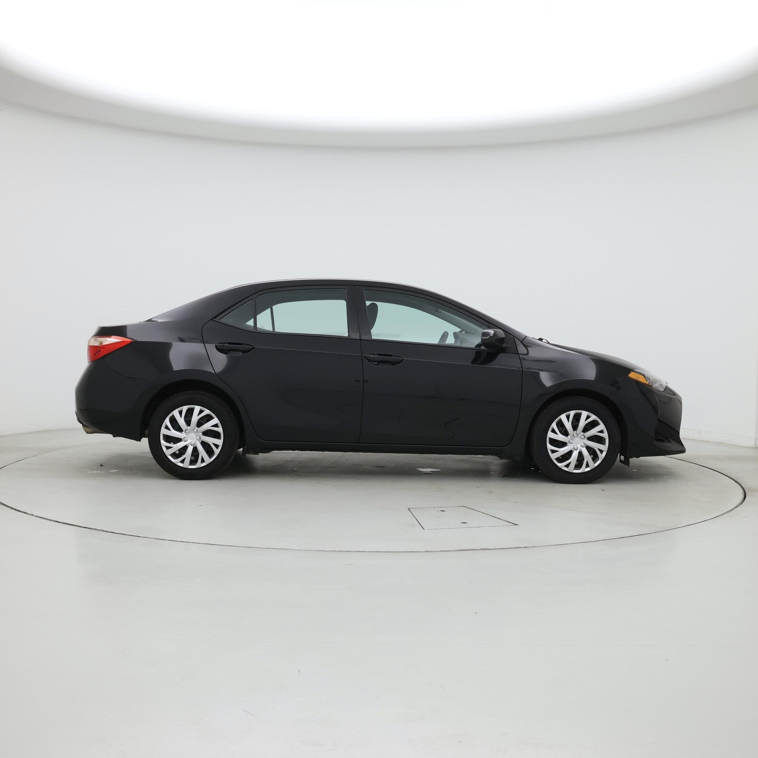 Thumbnail: 2017 Toyota Corolla - 7