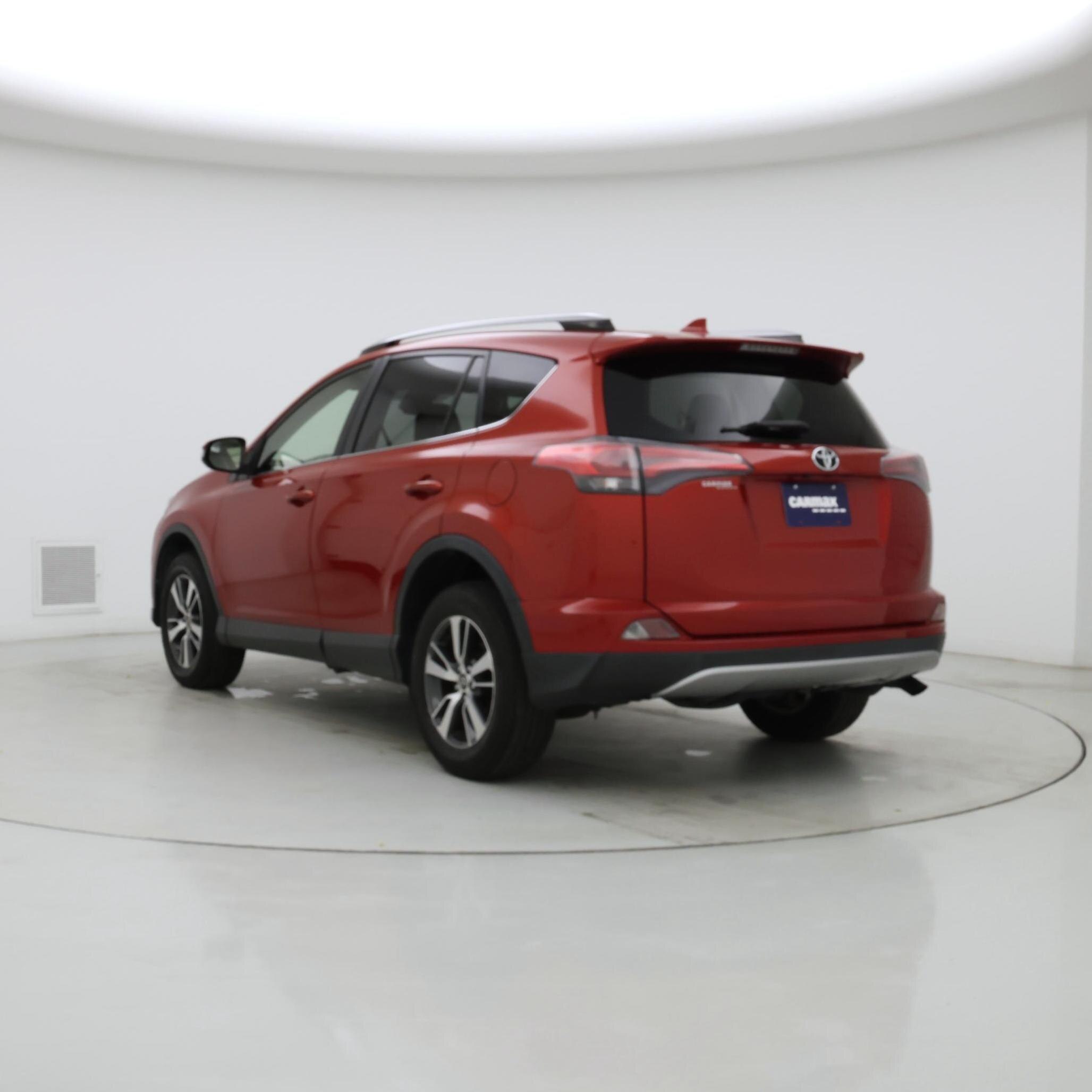 Thumbnail: 2017 Toyota RAV4 - 2