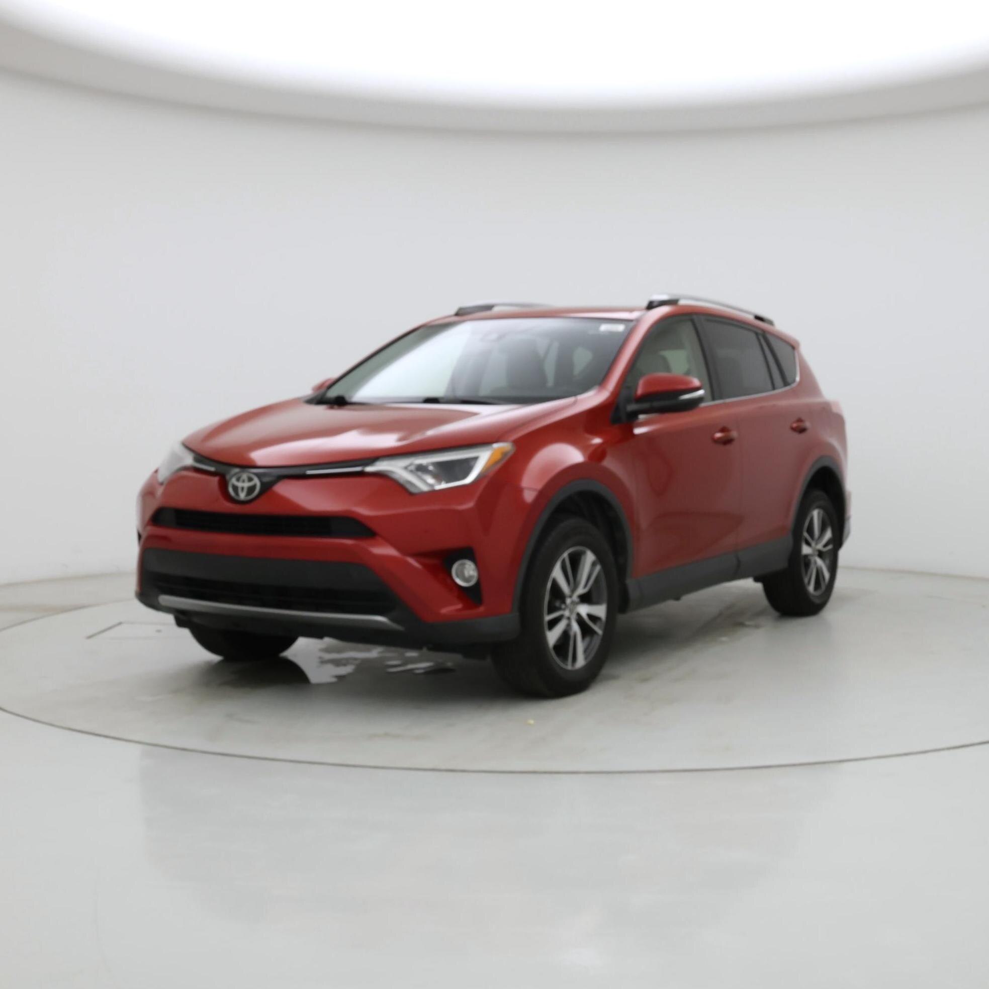 Thumbnail: 2017 Toyota RAV4 - 4