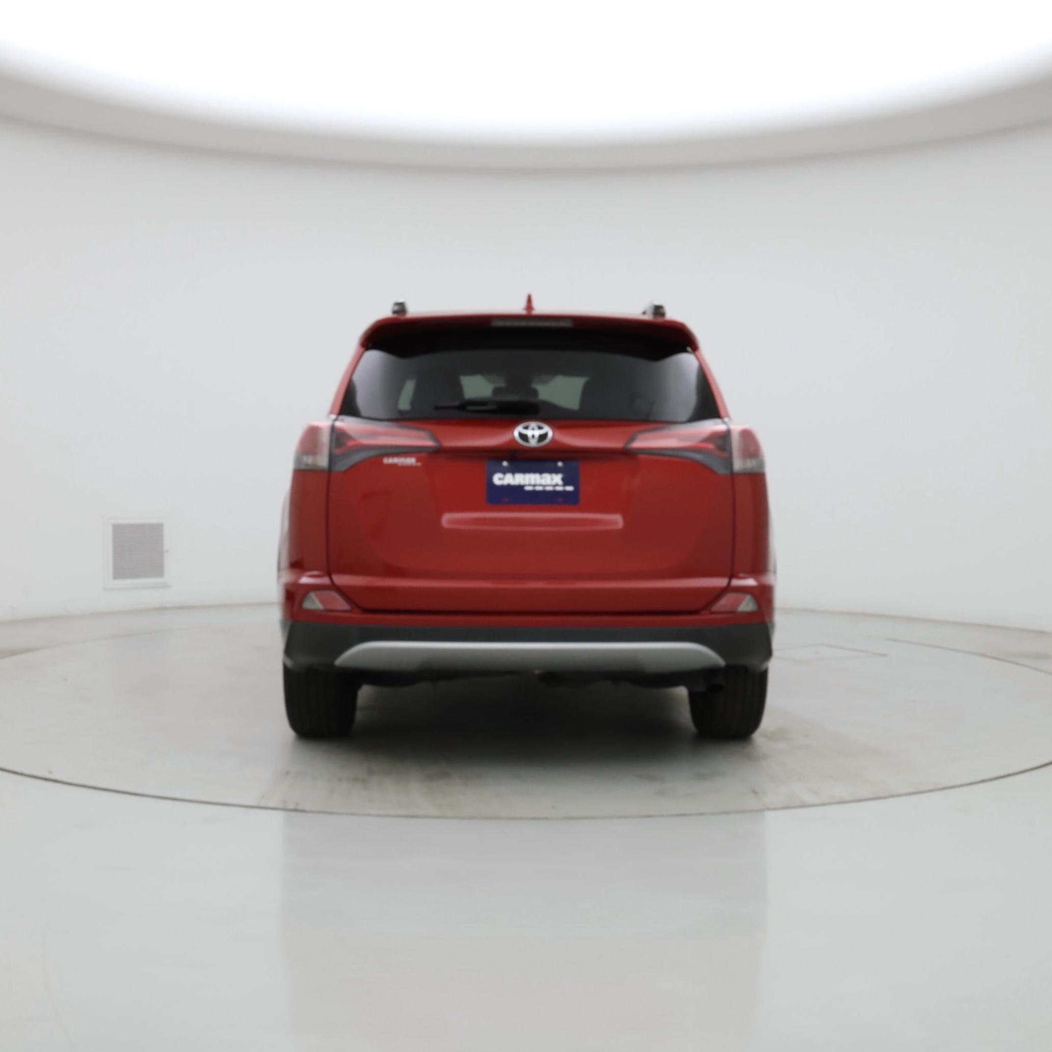 Thumbnail: 2017 Toyota RAV4 - 6