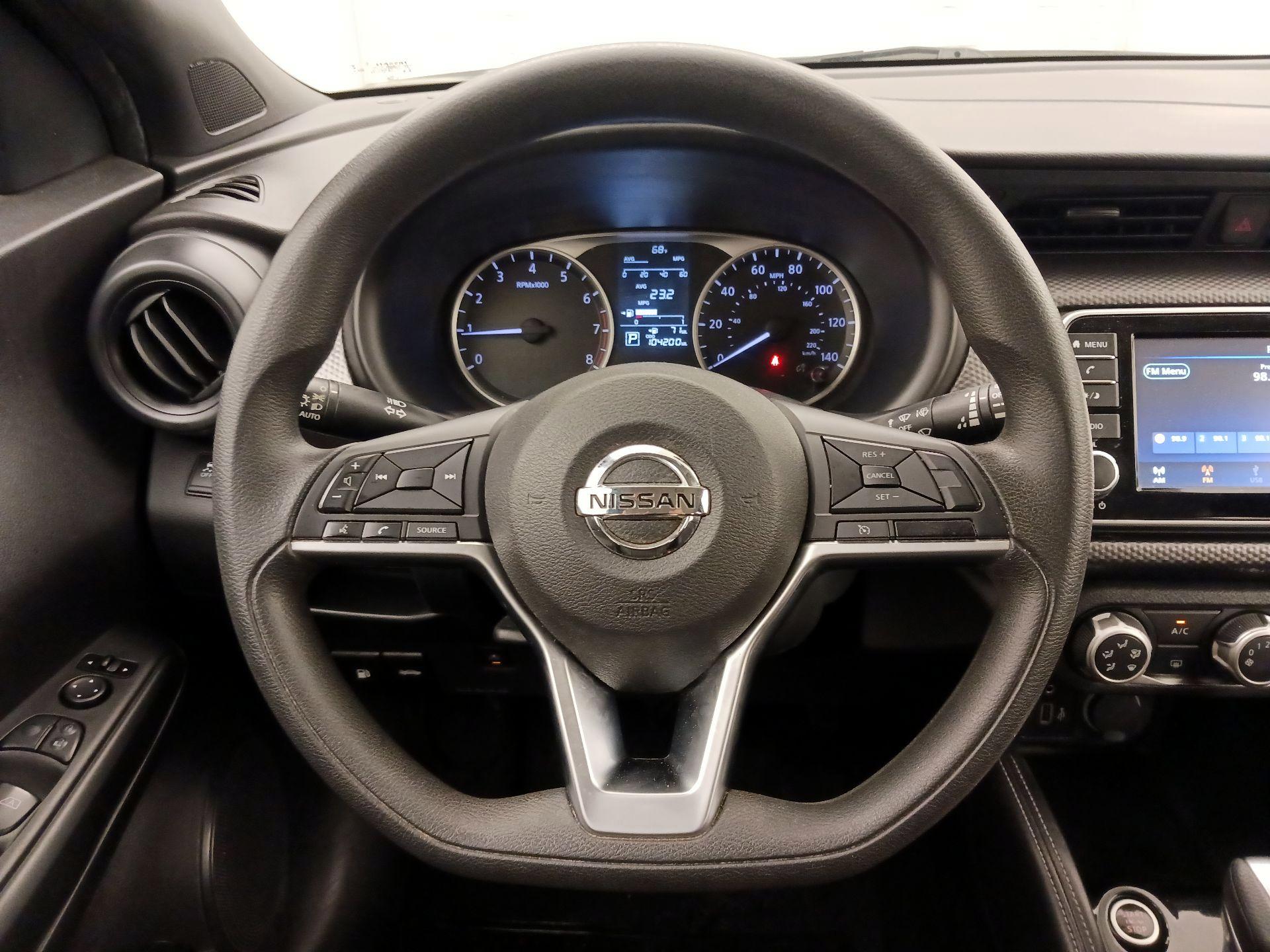 Thumbnail: 2018 Nissan Kicks - 10