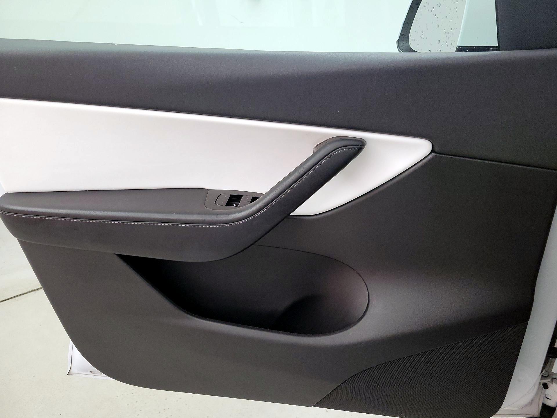 Thumbnail: 2020 Tesla Model Y - 12
