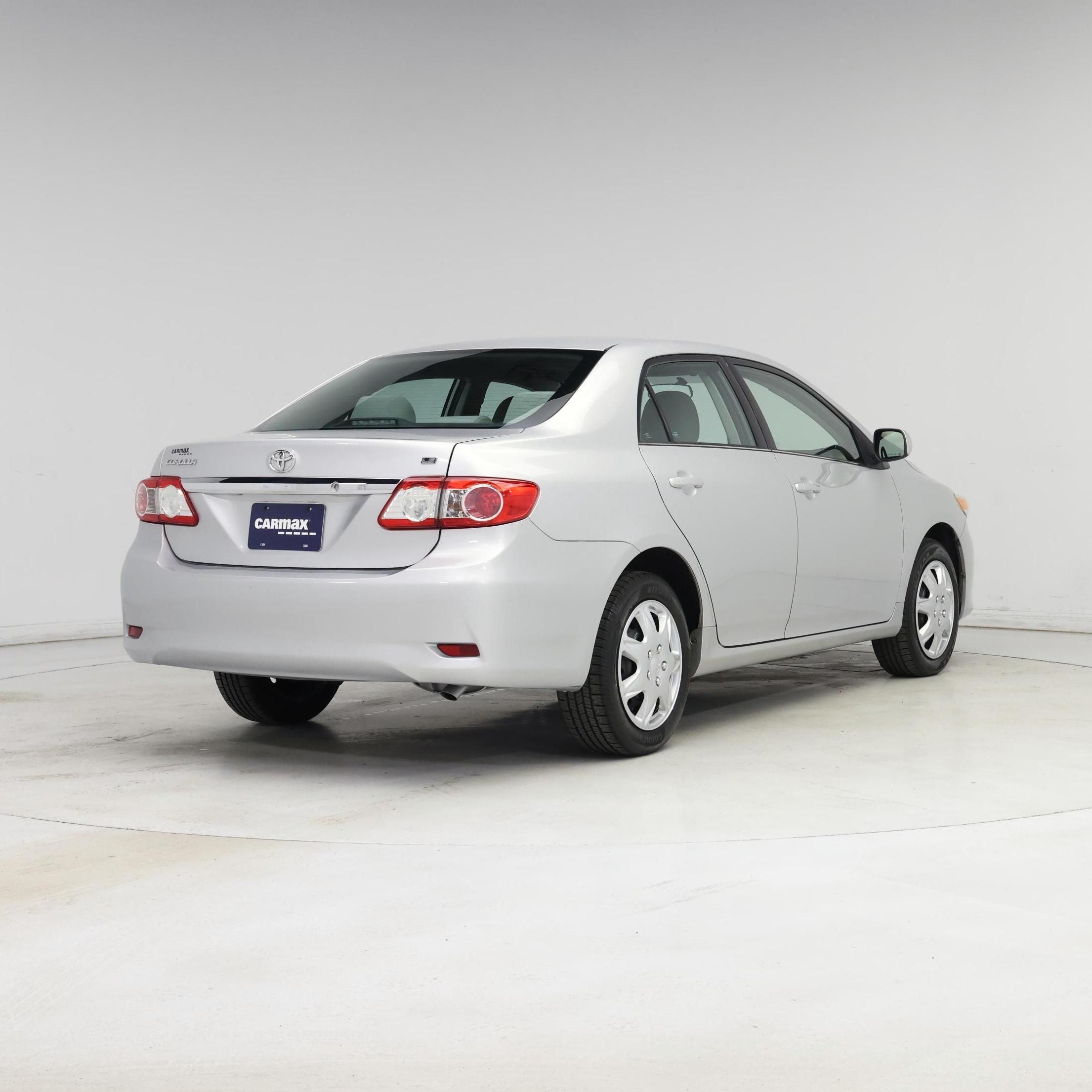 Thumbnail: 2013 Toyota Corolla - 8