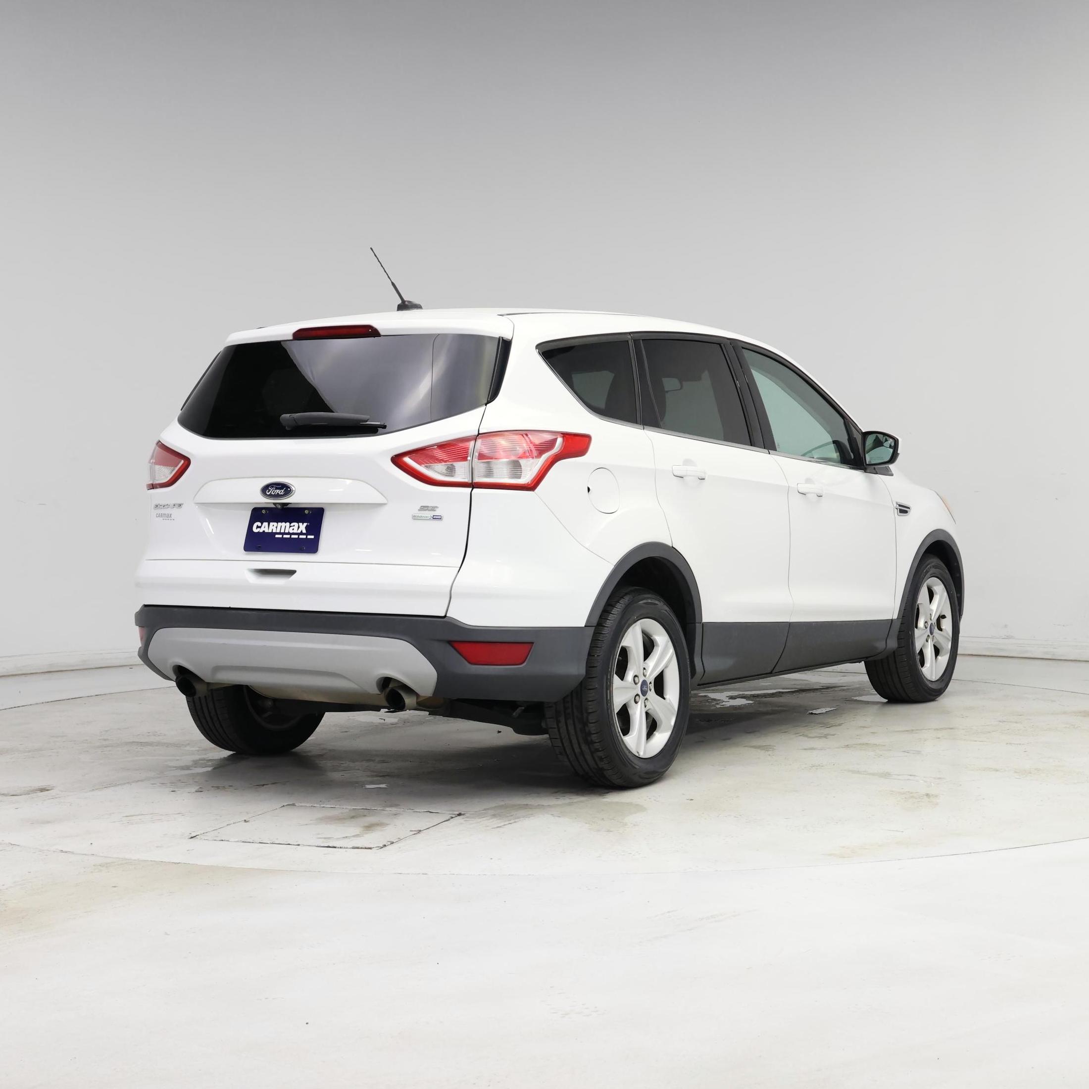 Thumbnail: 2015 Ford Escape - 8