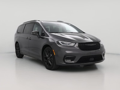 2022 Chrysler Pacifica Touring L -
                Madison, TN