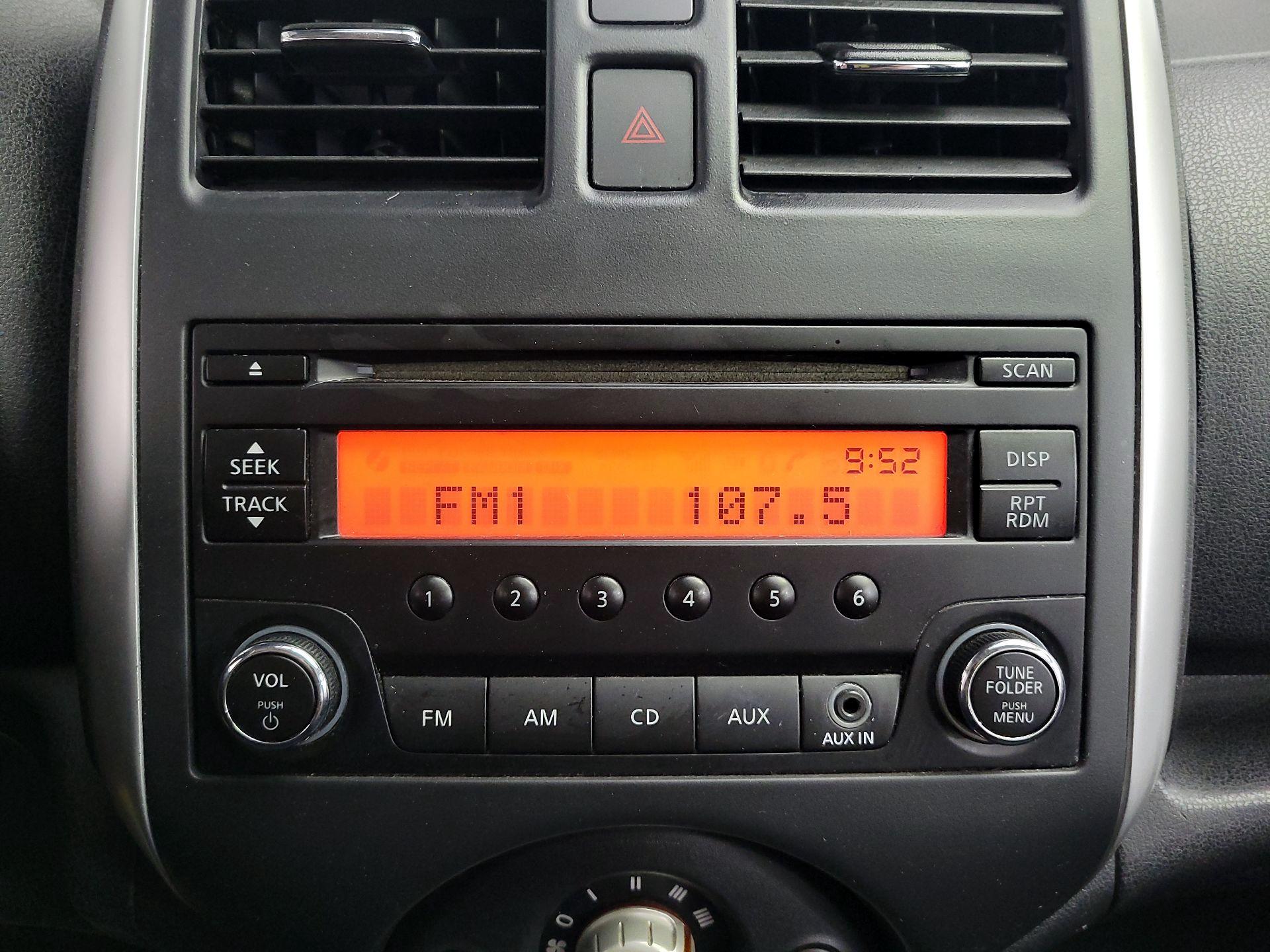 Thumbnail: 2014 Nissan Versa Note - 14
