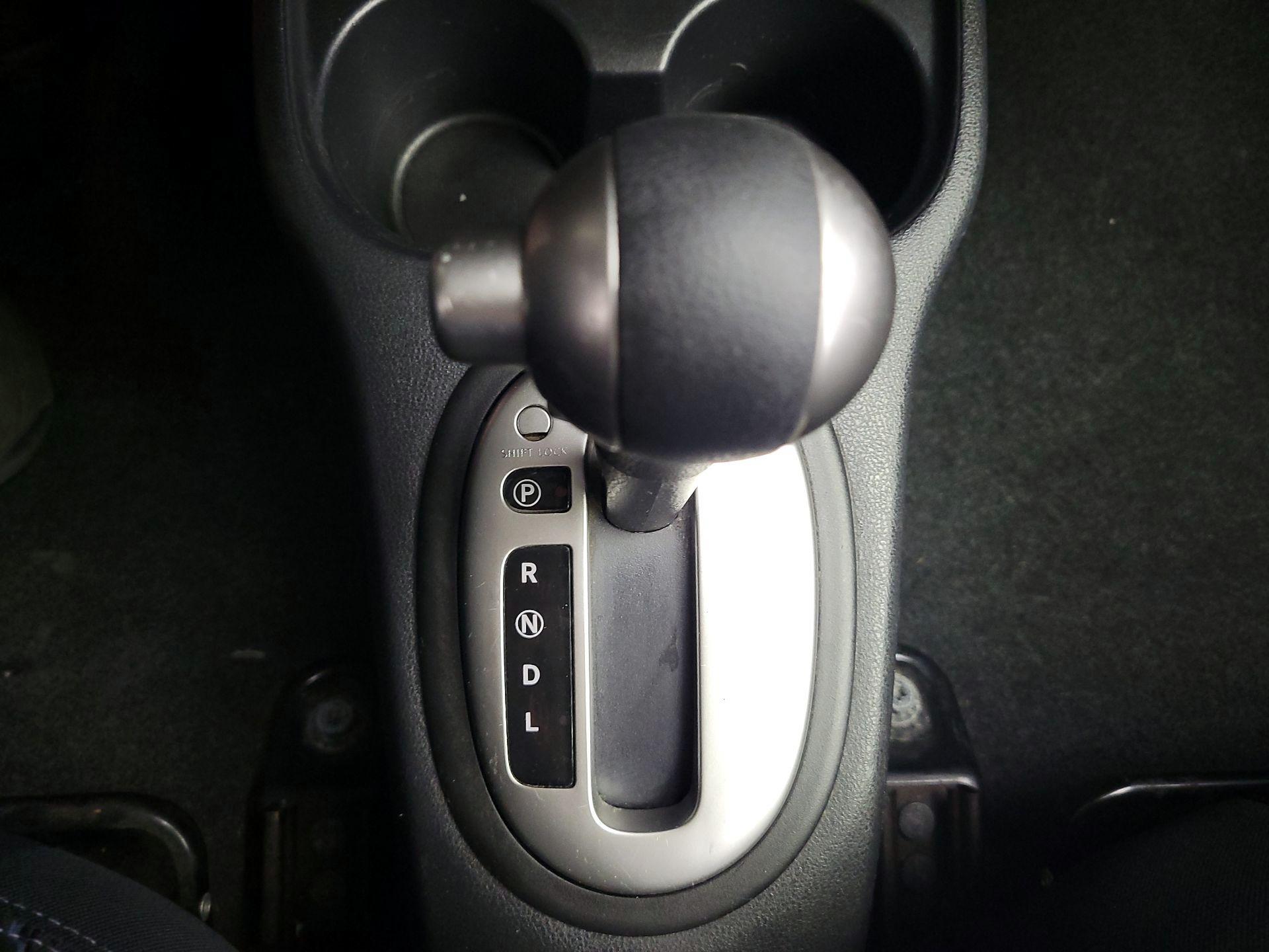 Thumbnail: 2014 Nissan Versa Note - 16
