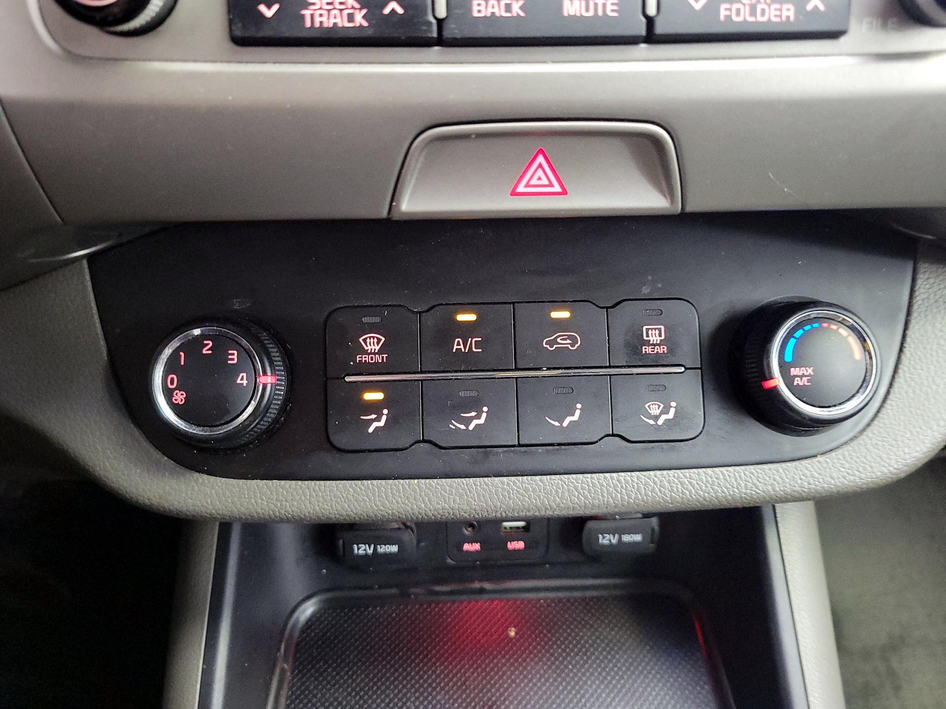 Thumbnail: 2016 Kia Sportage - 15