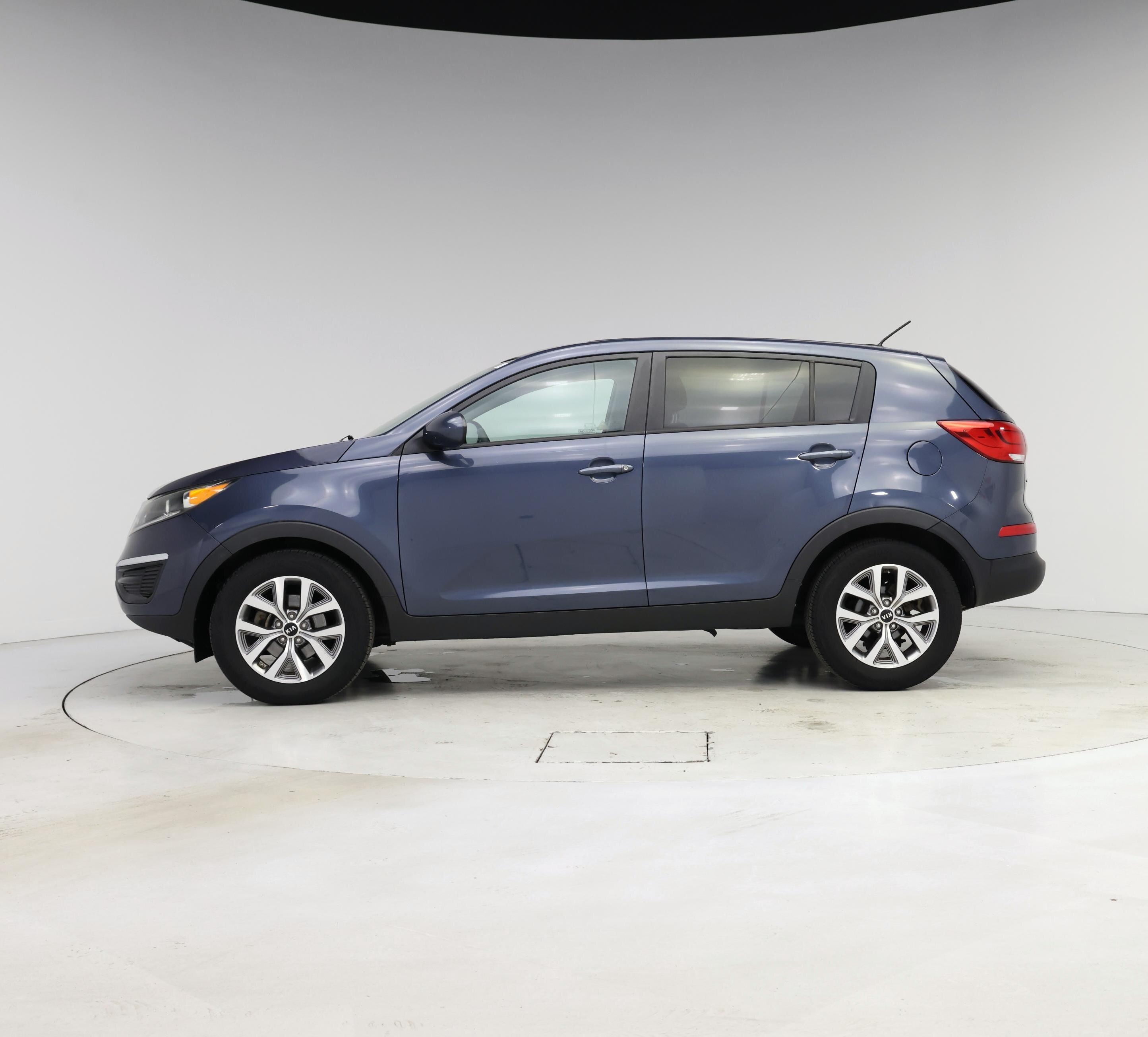 Thumbnail: 2016 Kia Sportage - 3