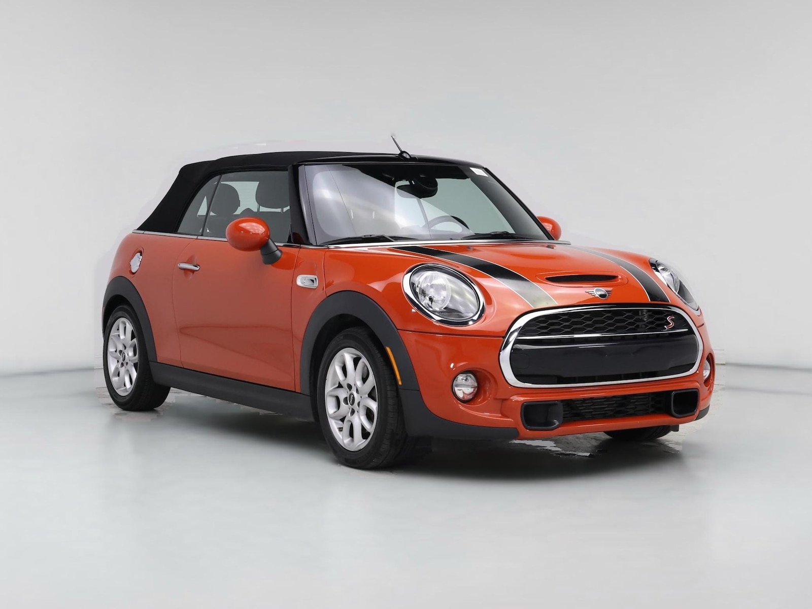 2019 MINI Convertible S's photo