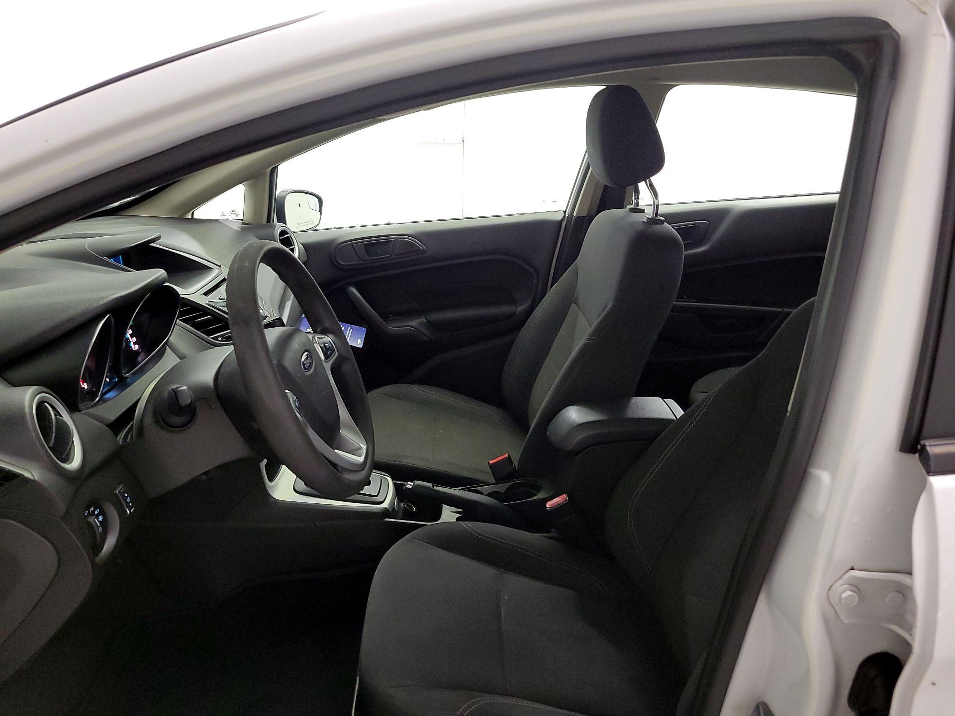 Thumbnail: 2017 Ford Fiesta - 11