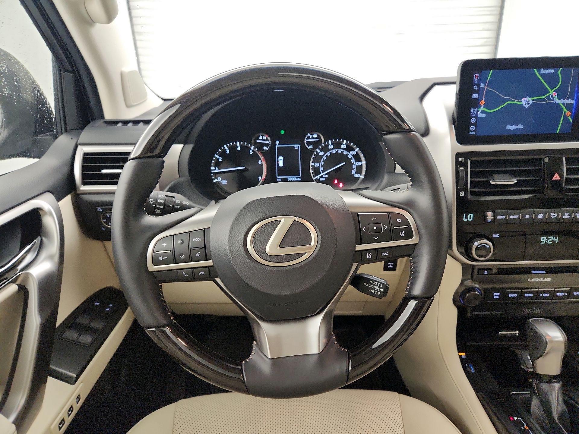 Thumbnail: 2023 Lexus GX - 10