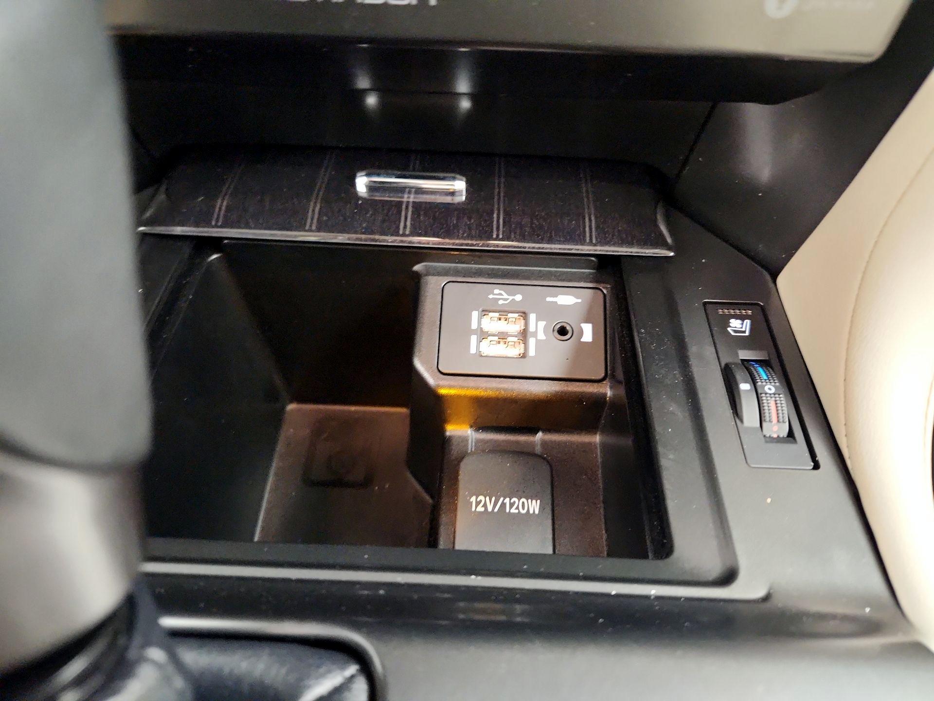 Thumbnail: 2023 Lexus GX - 19