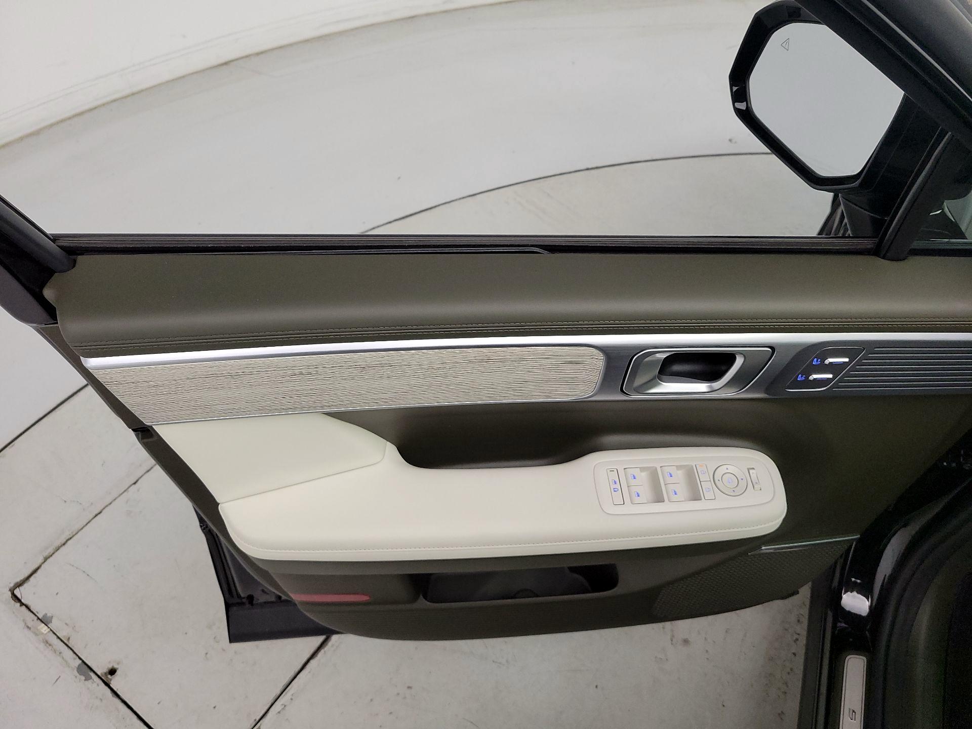 Thumbnail: 2025 Hyundai Santa Fe - 12