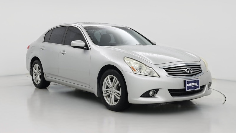 2013 INFINITI G37 X Hero Image