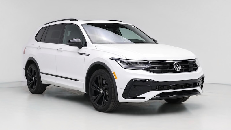 2023 Volkswagen Tiguan SE R-Line Black Hero Image