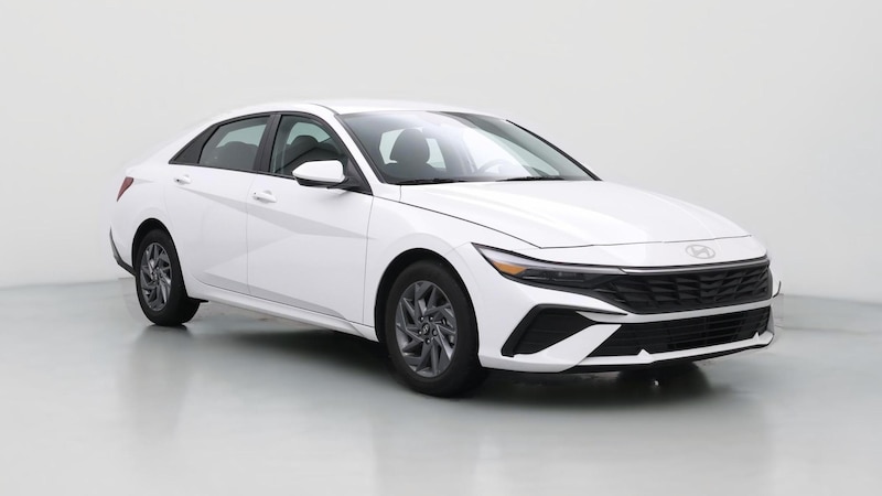 2024 Hyundai Elantra SEL Hero Image