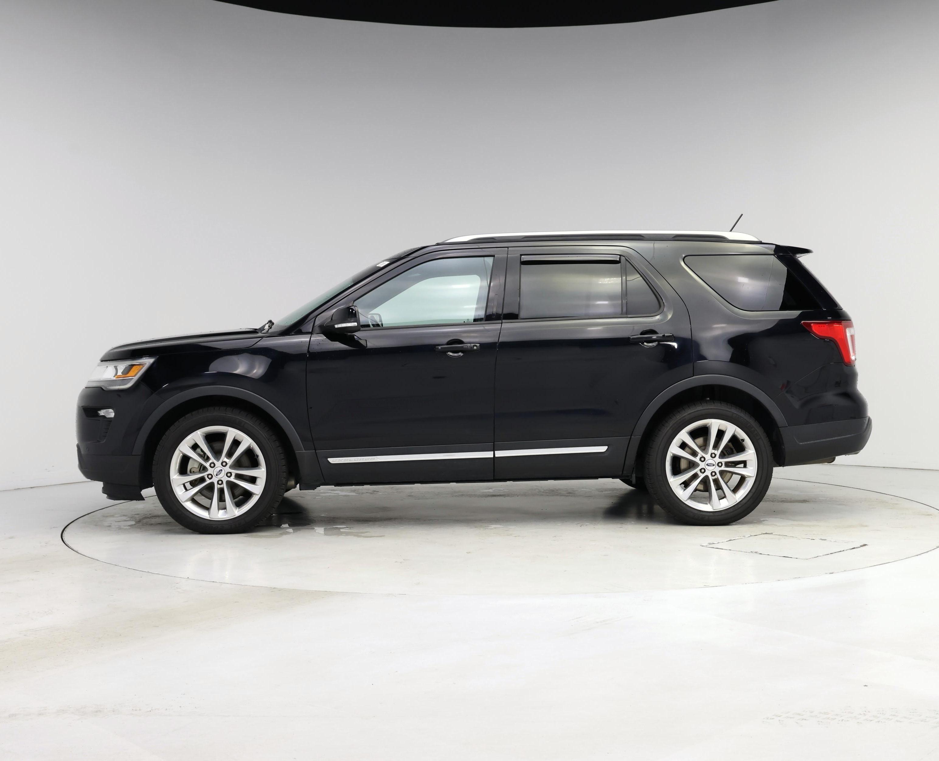 Thumbnail: 2018 Ford Explorer - 3