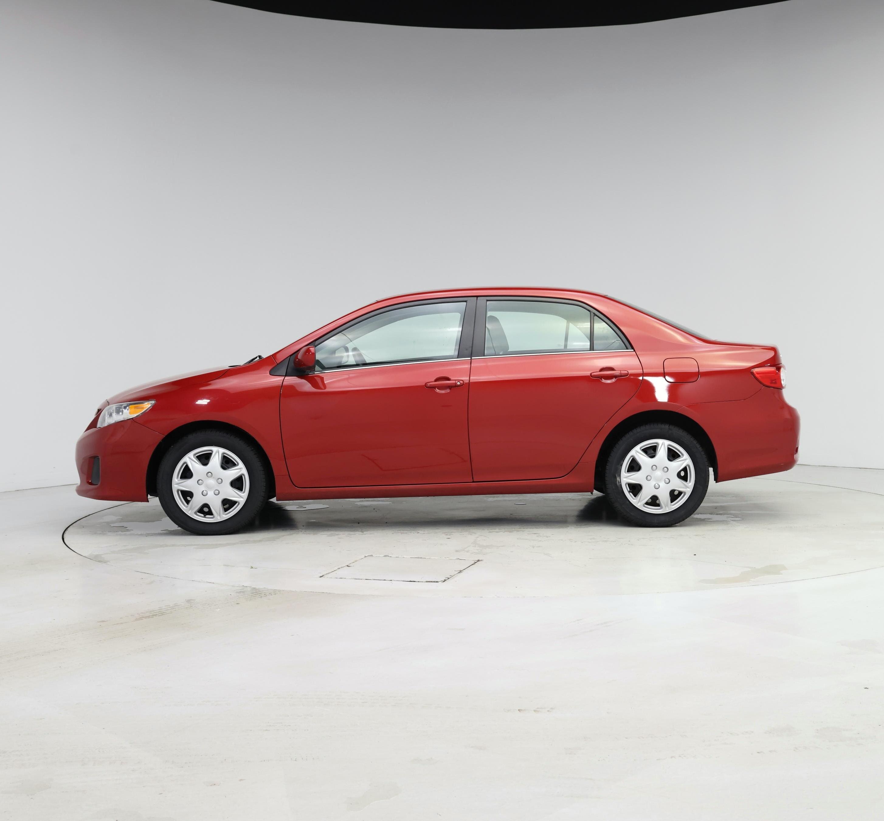 Thumbnail: 2013 Toyota Corolla - 3