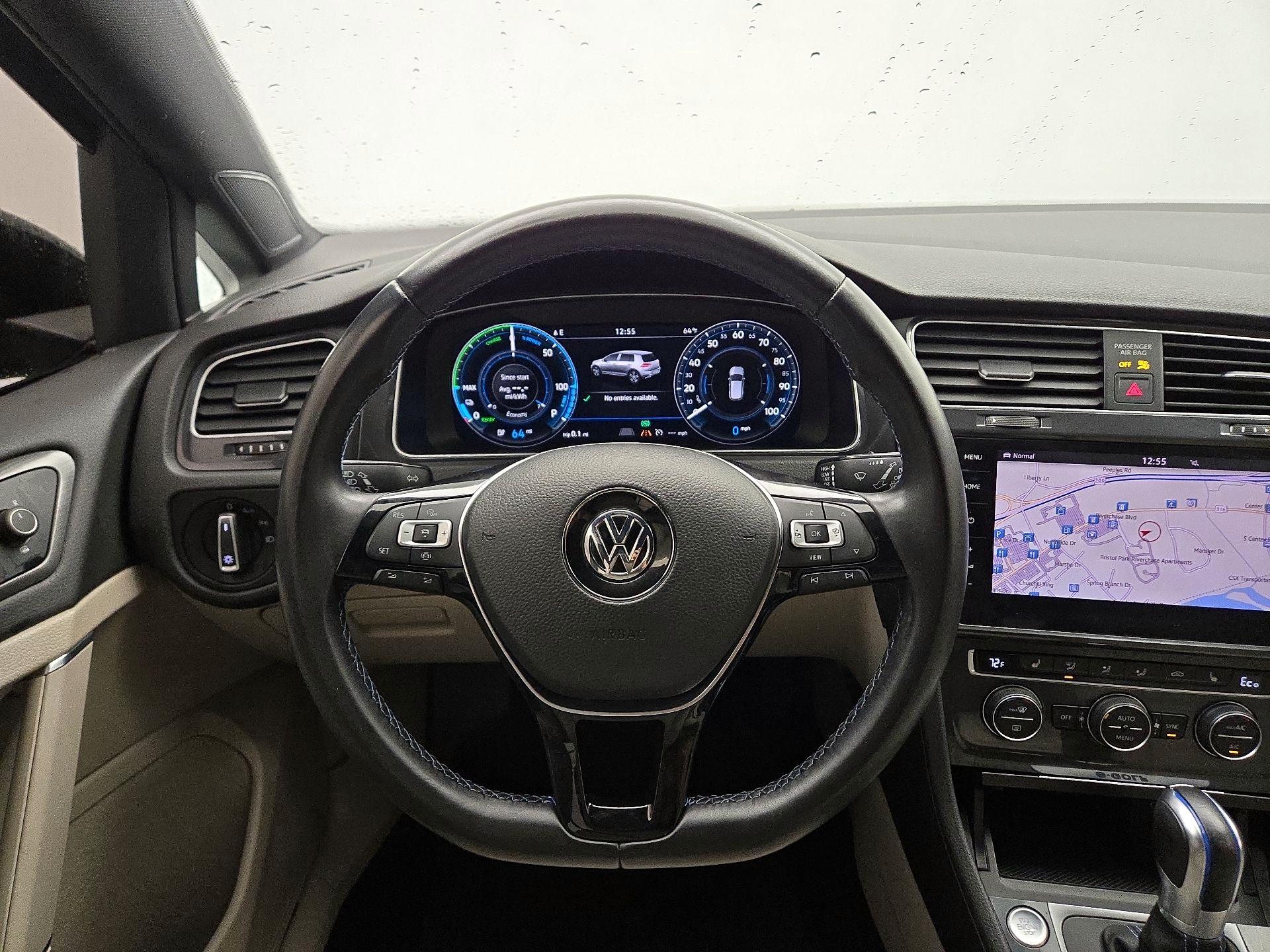 Thumbnail: 2019 Volkswagen e-Golf - 10