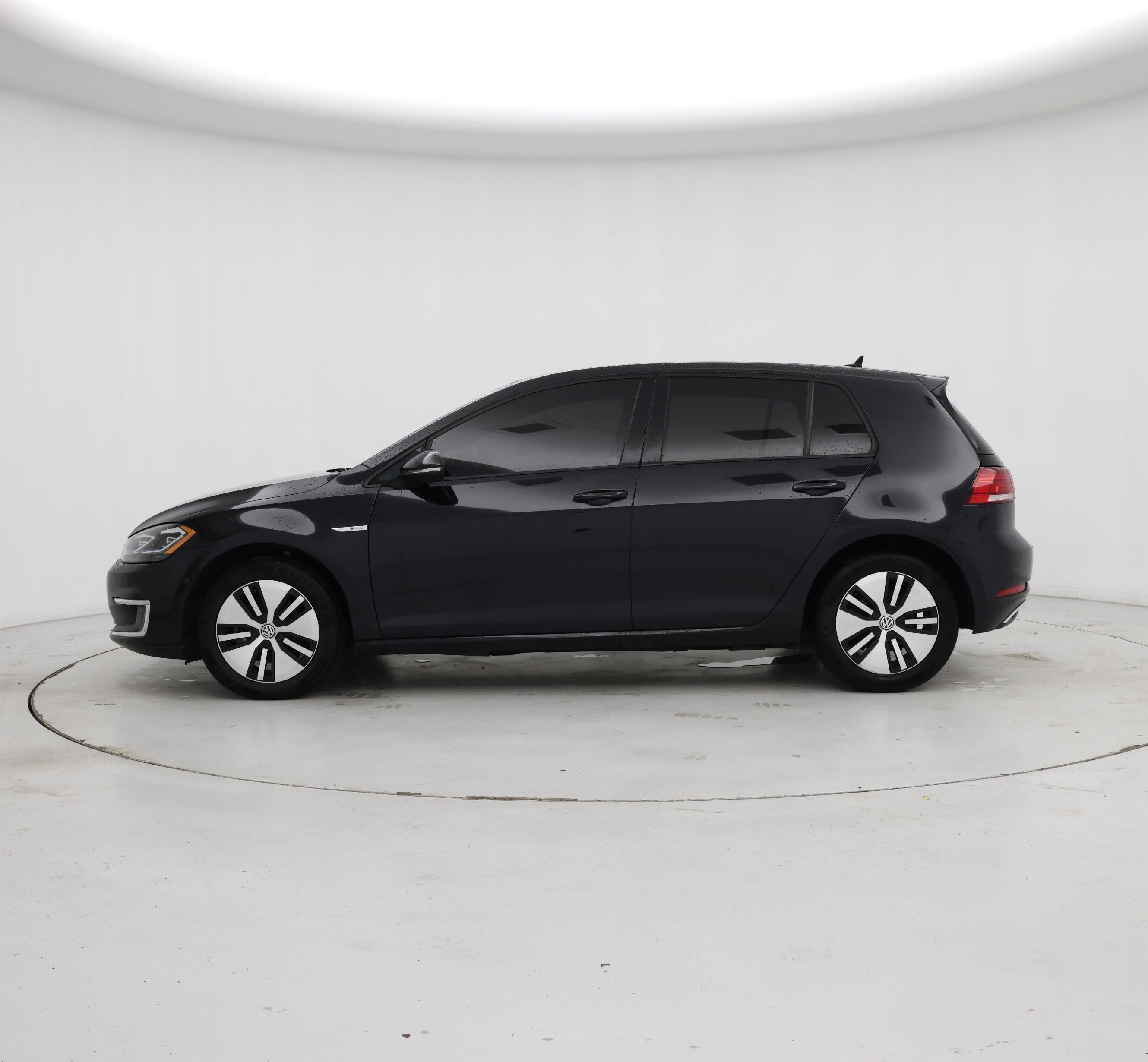 Thumbnail: 2019 Volkswagen e-Golf - 3
