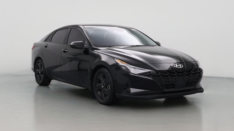 2022 Hyundai Elantra SEL Hero Image