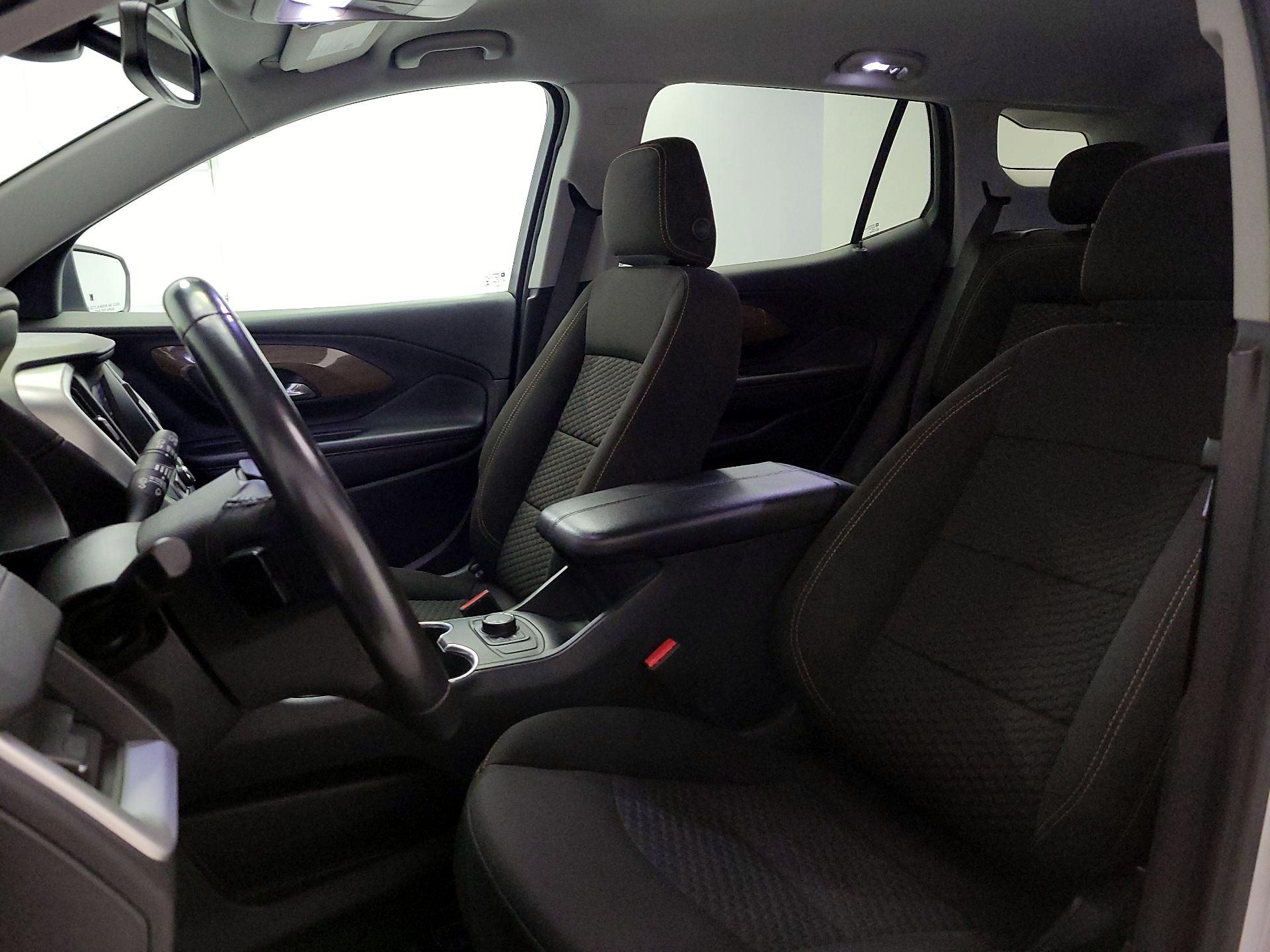 Thumbnail: 2020 GMC Terrain - 11