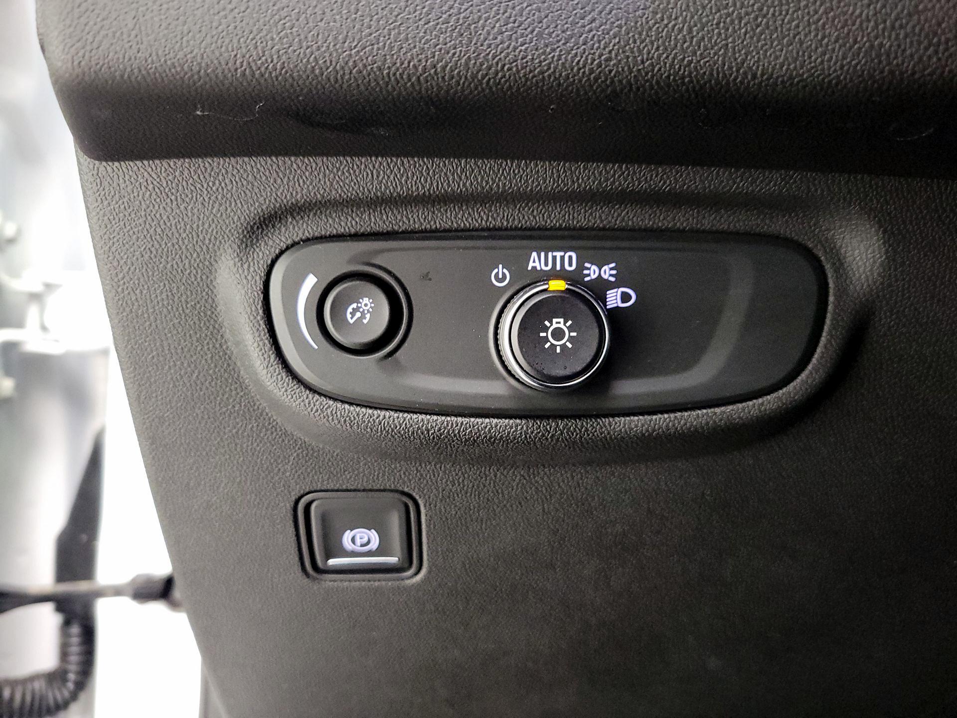 Thumbnail: 2020 GMC Terrain - 13