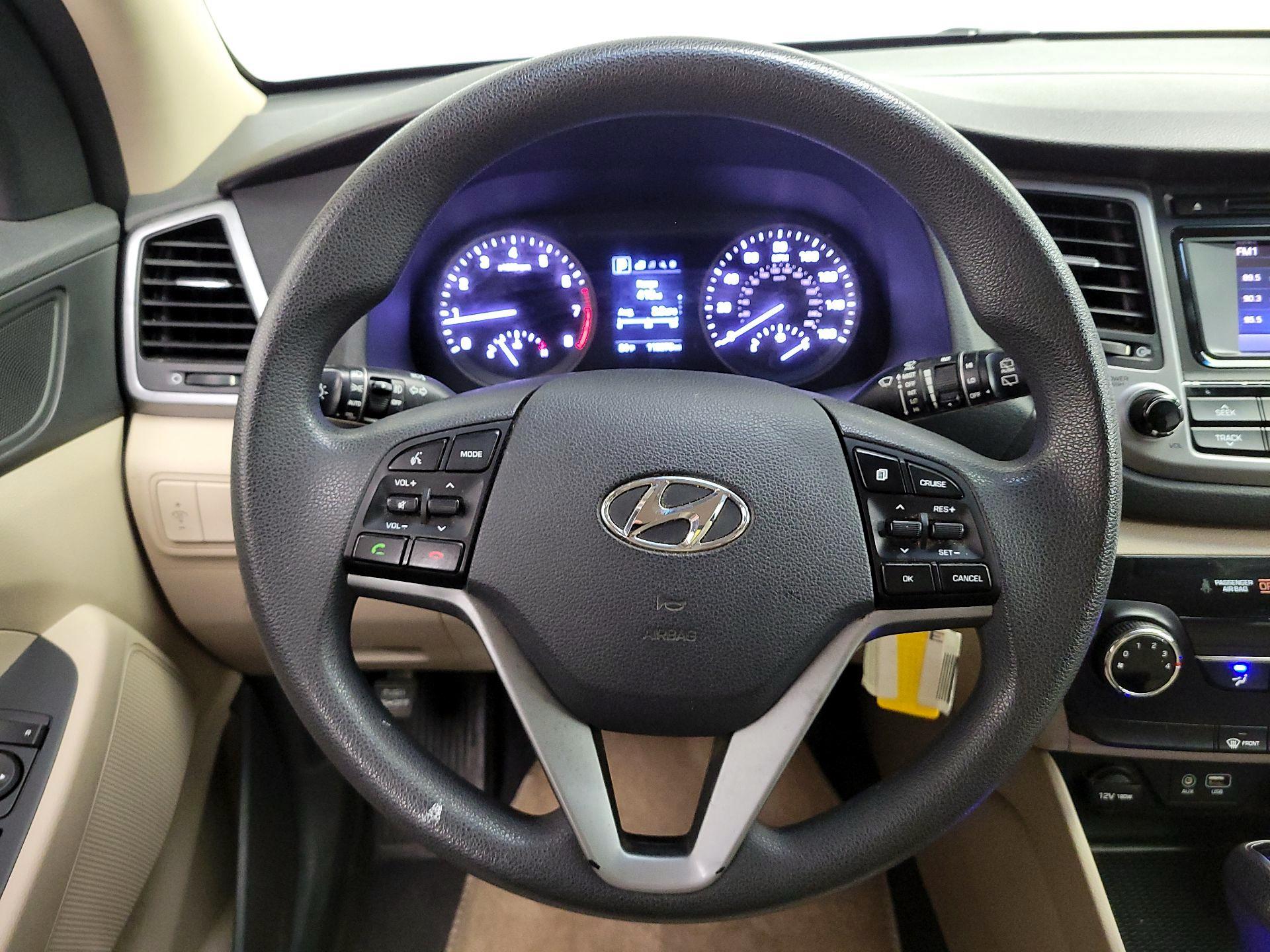Thumbnail: 2017 Hyundai Tucson - 10