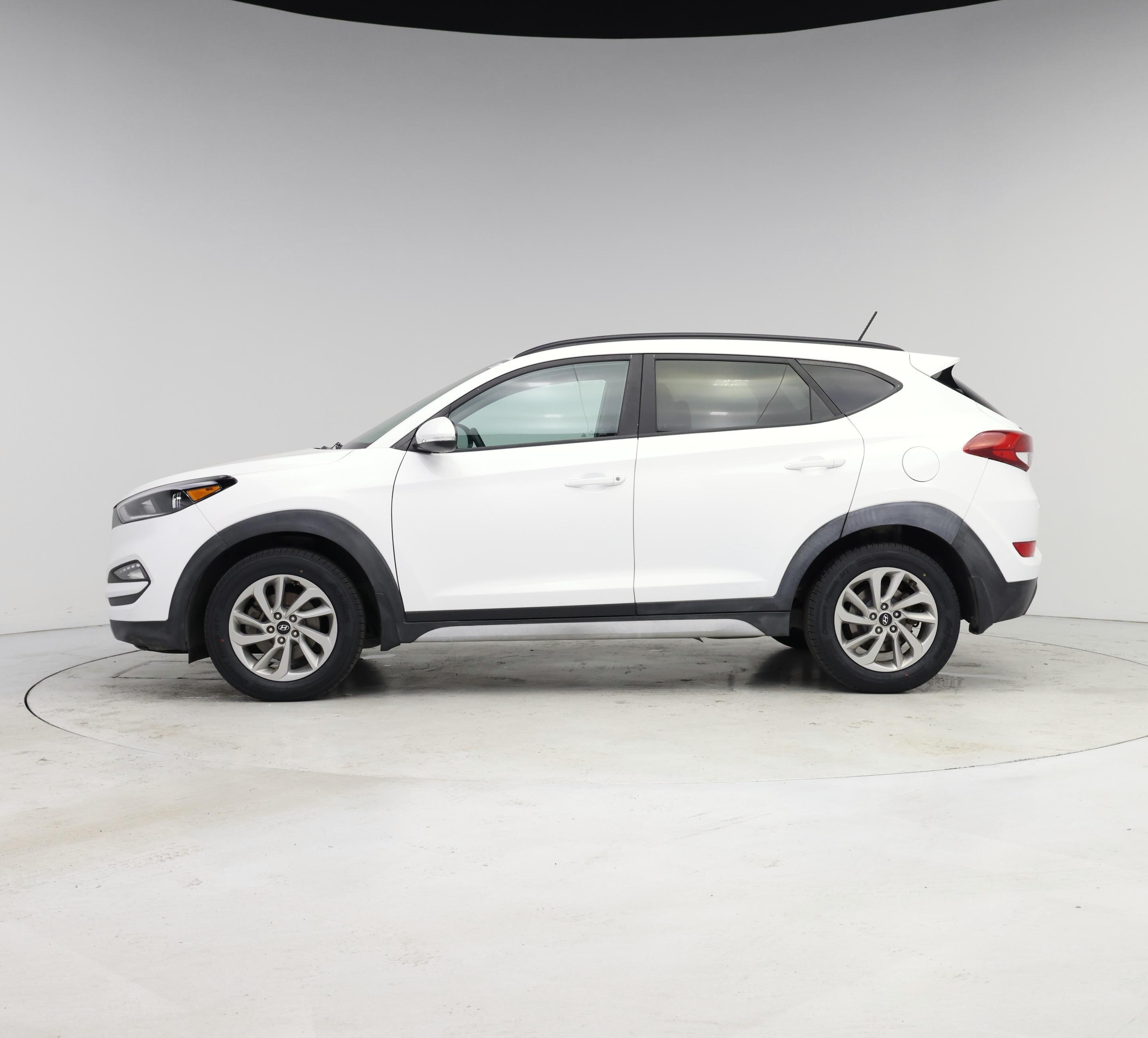 Thumbnail: 2017 Hyundai Tucson - 3