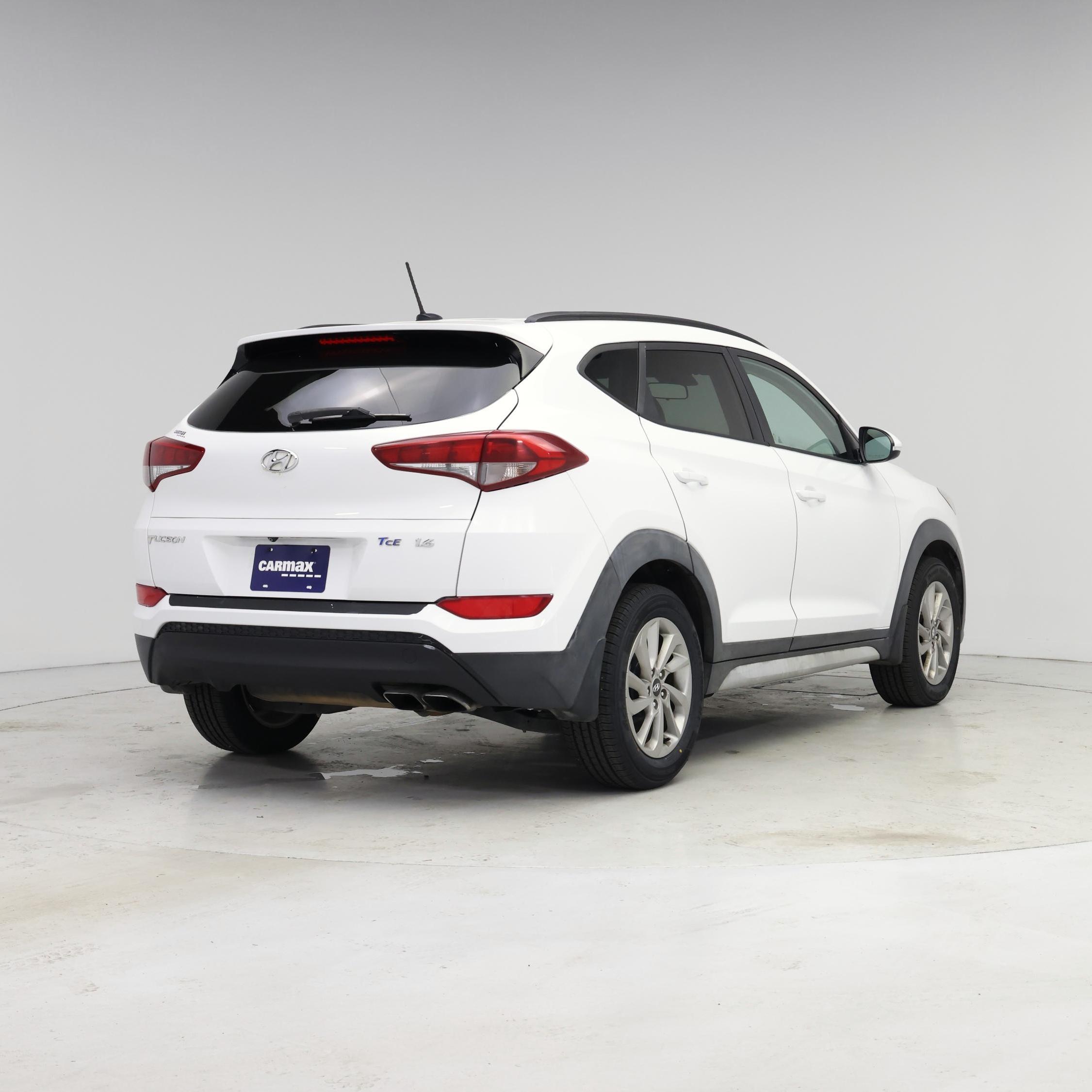 Thumbnail: 2017 Hyundai Tucson - 8