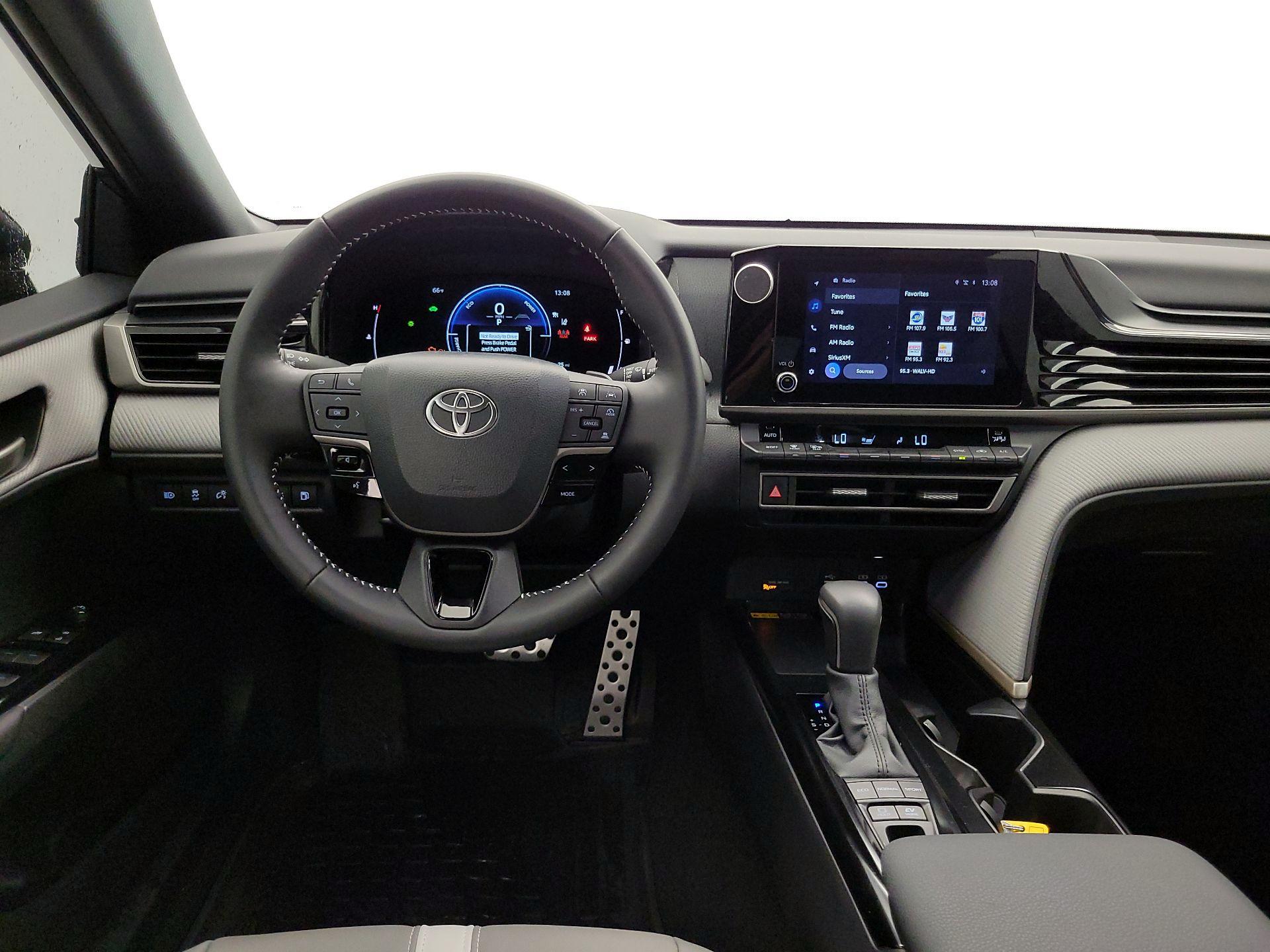 Thumbnail: 2025 Toyota Camry - 10