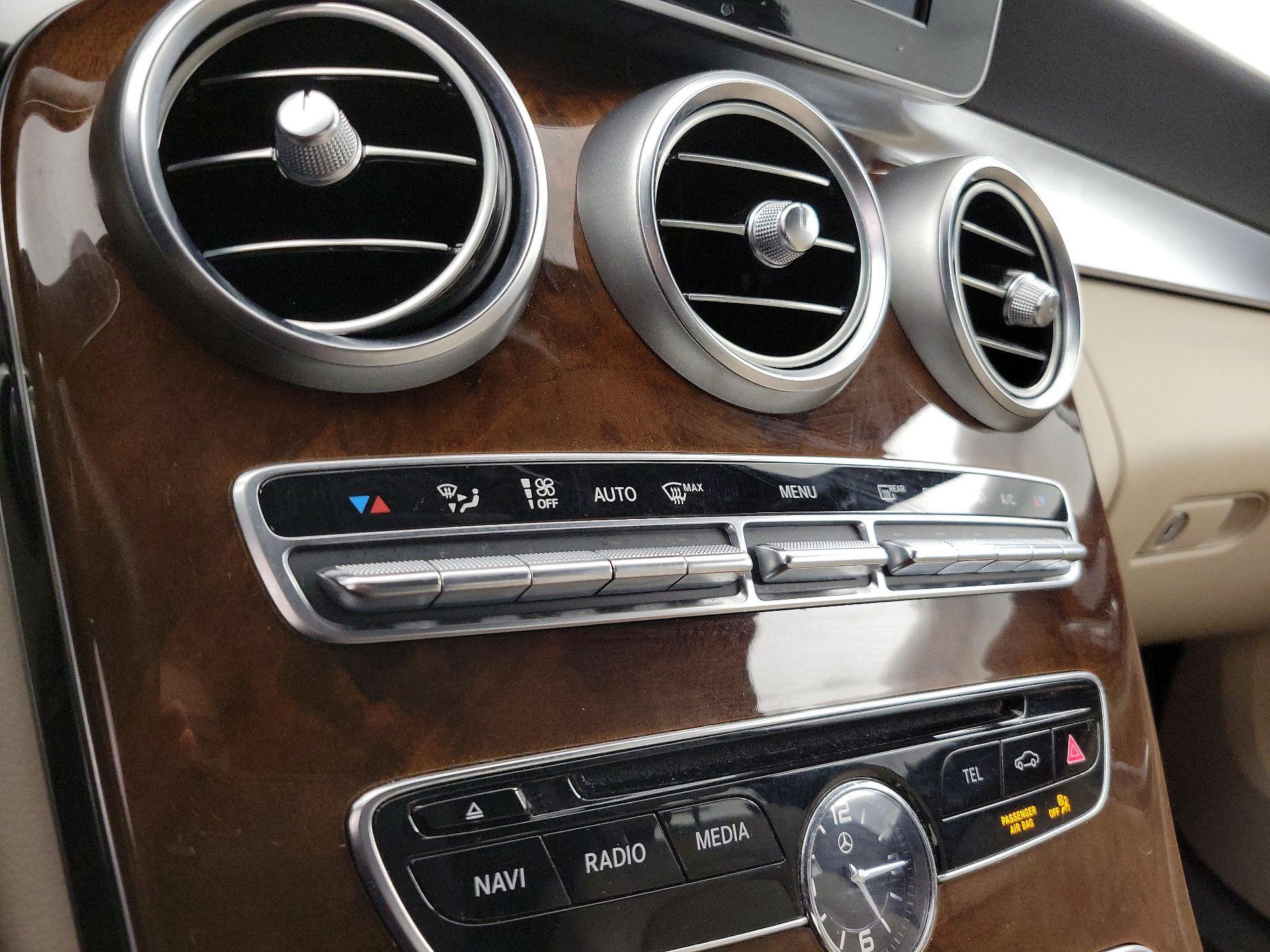 Thumbnail: 2018 Mercedes-Benz C-Class - 16