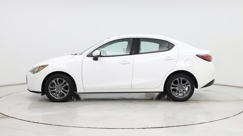 2019 Toyota Yaris LE 3