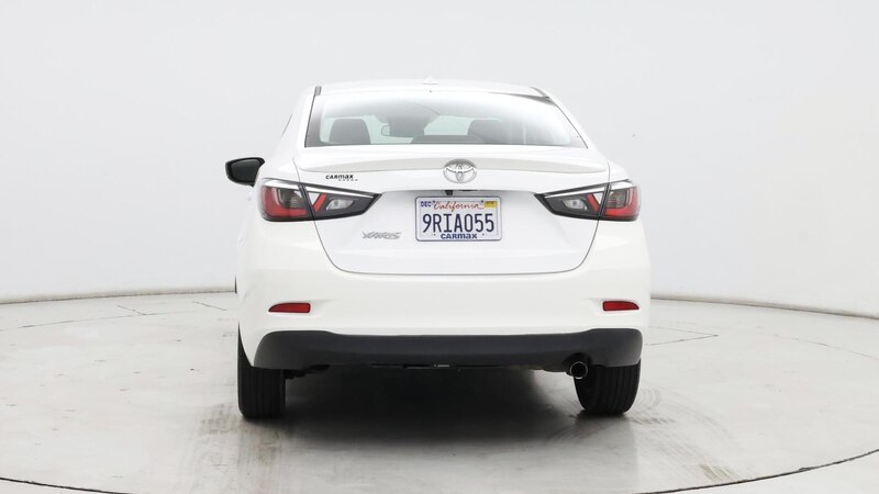 2019 Toyota Yaris LE 6