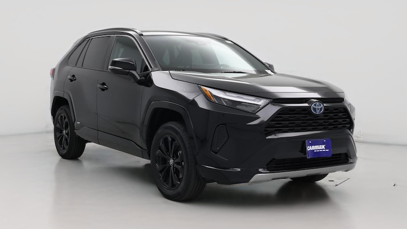 2022 Toyota RAV4 SE Hero Image