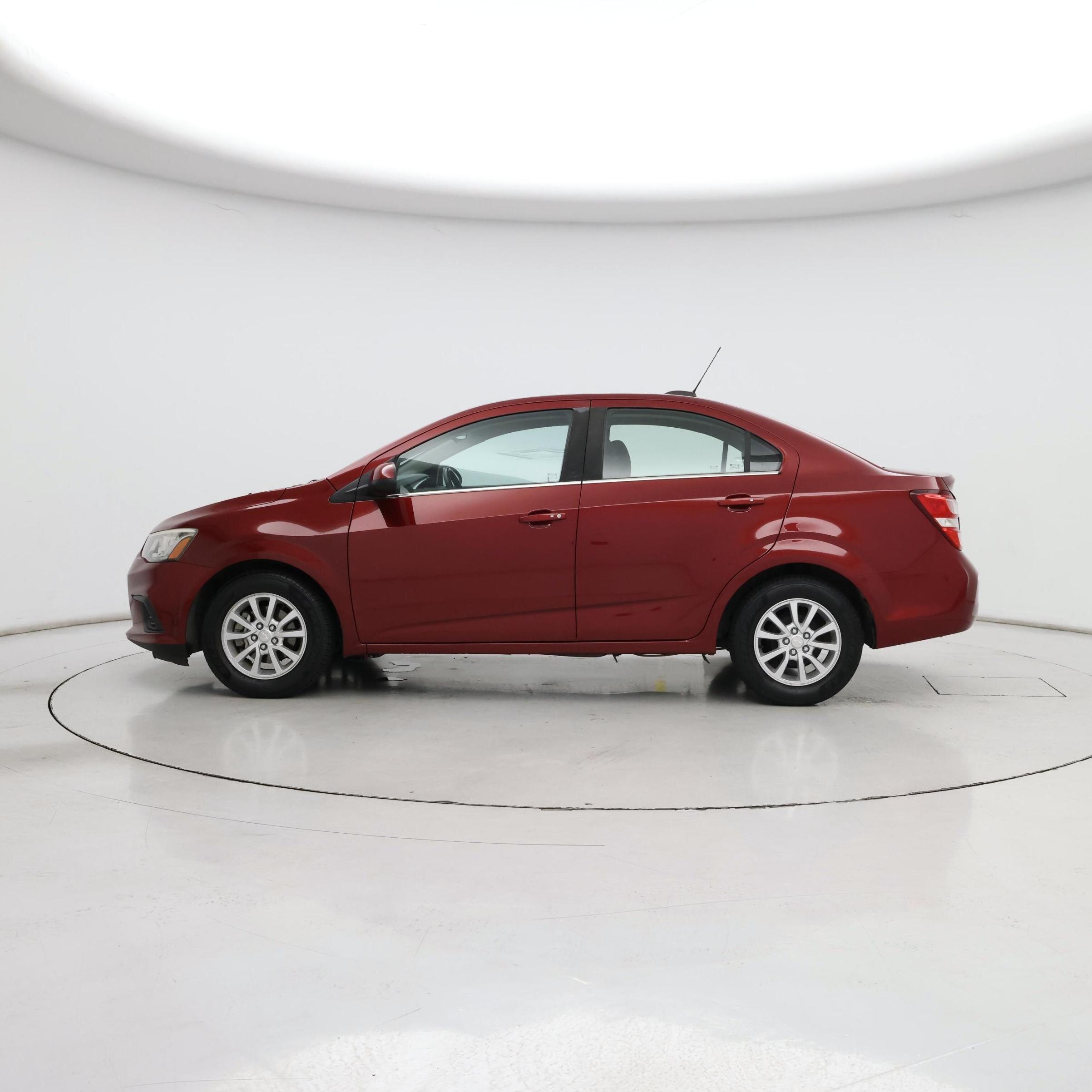 Thumbnail: 2017 Chevrolet Sonic - 3