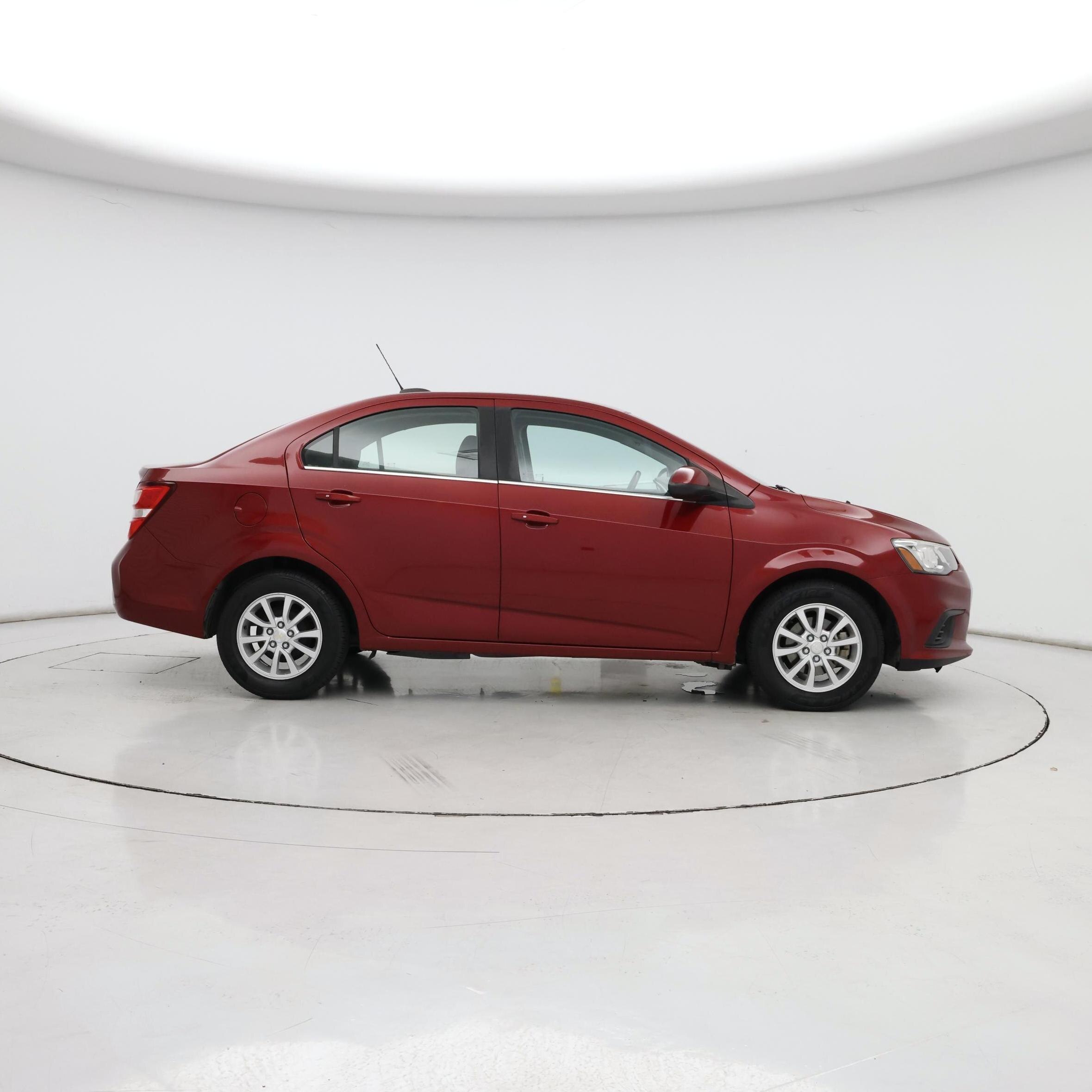 Thumbnail: 2017 Chevrolet Sonic - 7
