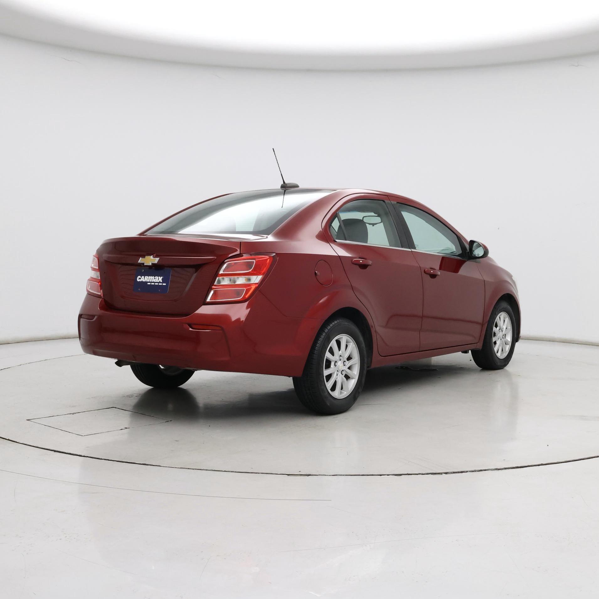Thumbnail: 2017 Chevrolet Sonic - 8