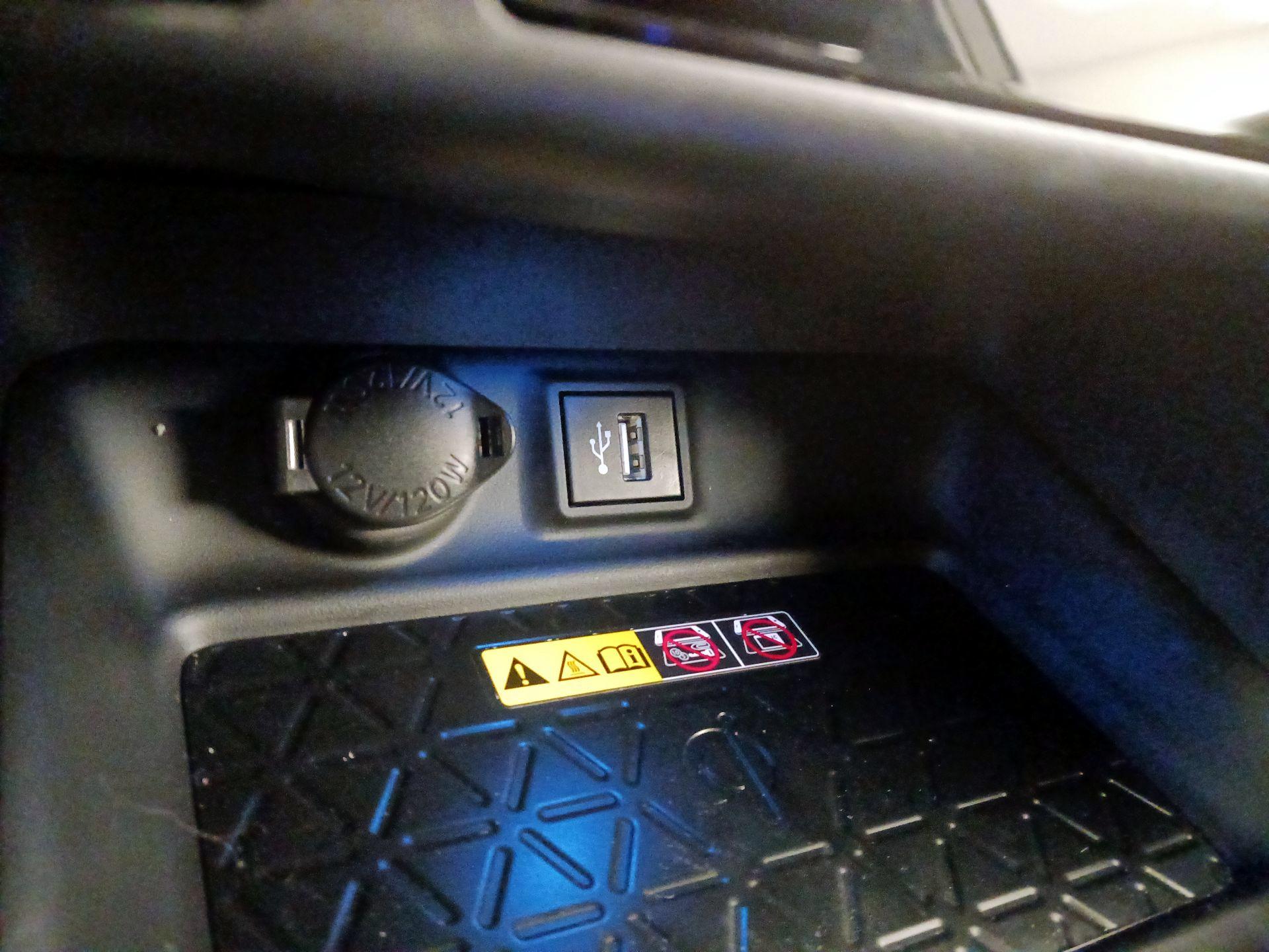 Thumbnail: 2024 Toyota RAV4 - 18