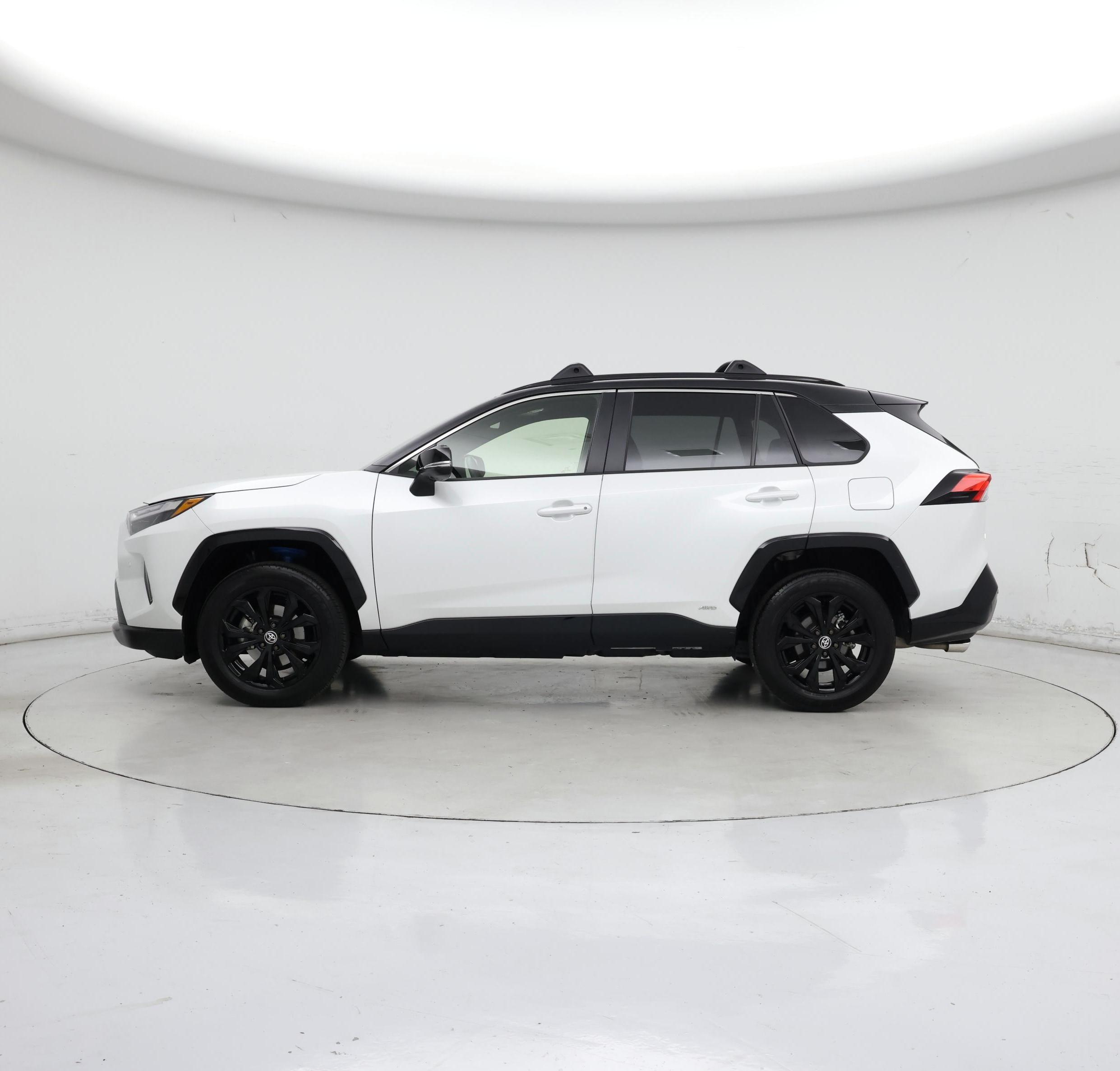 Thumbnail: 2024 Toyota RAV4 - 3