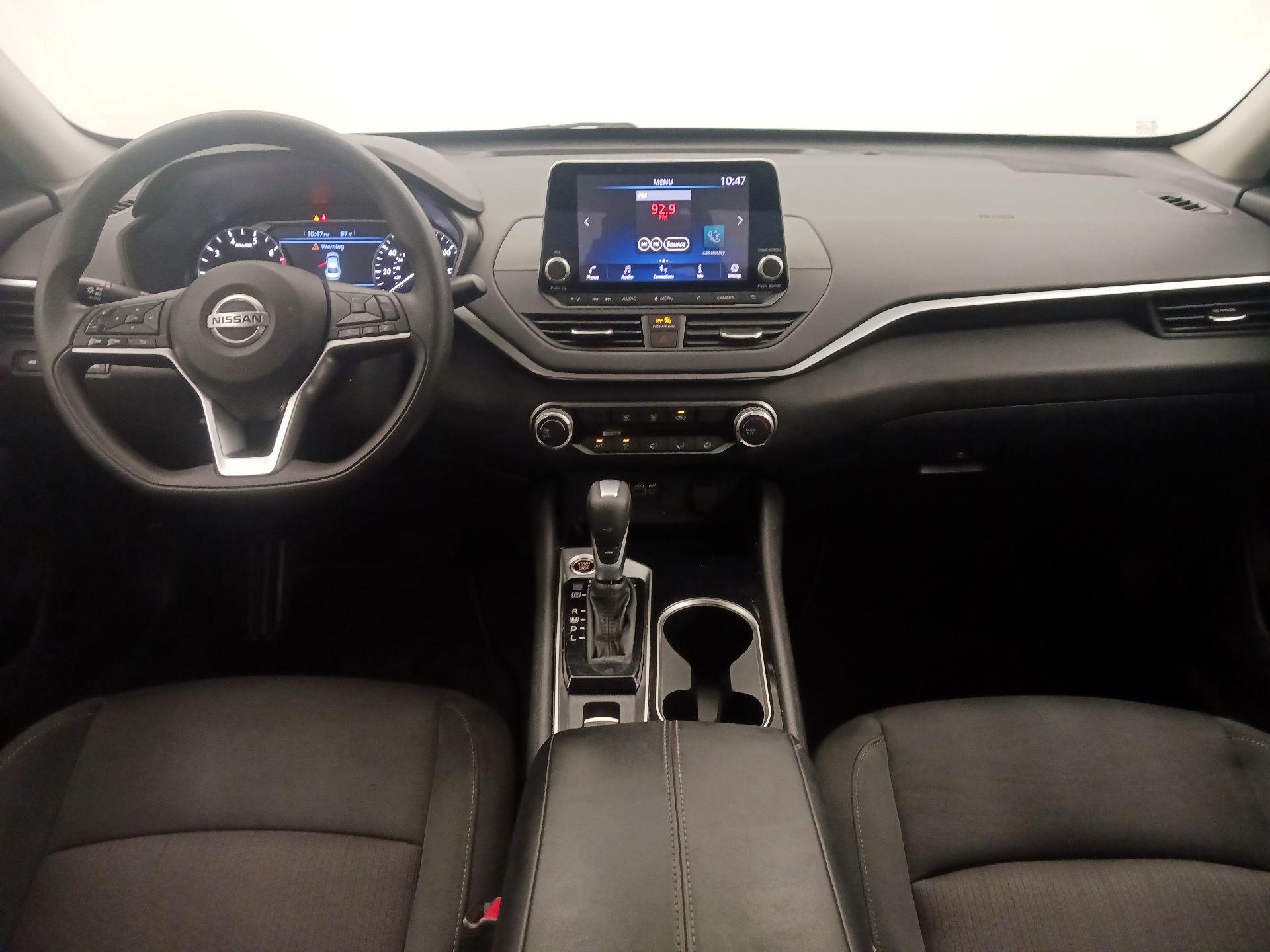 Thumbnail: 2021 Nissan Altima - 9