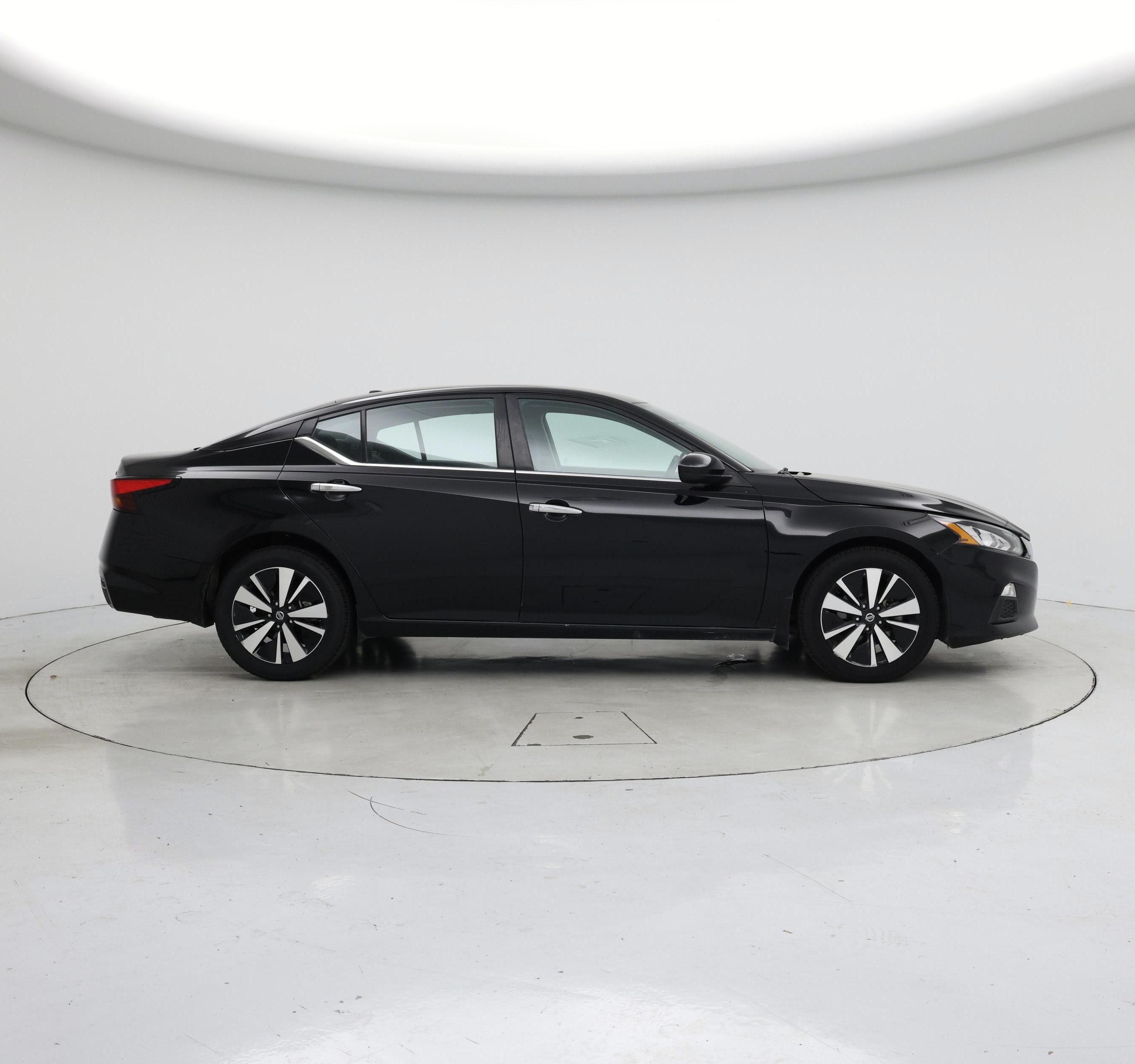 Thumbnail: 2021 Nissan Altima - 7
