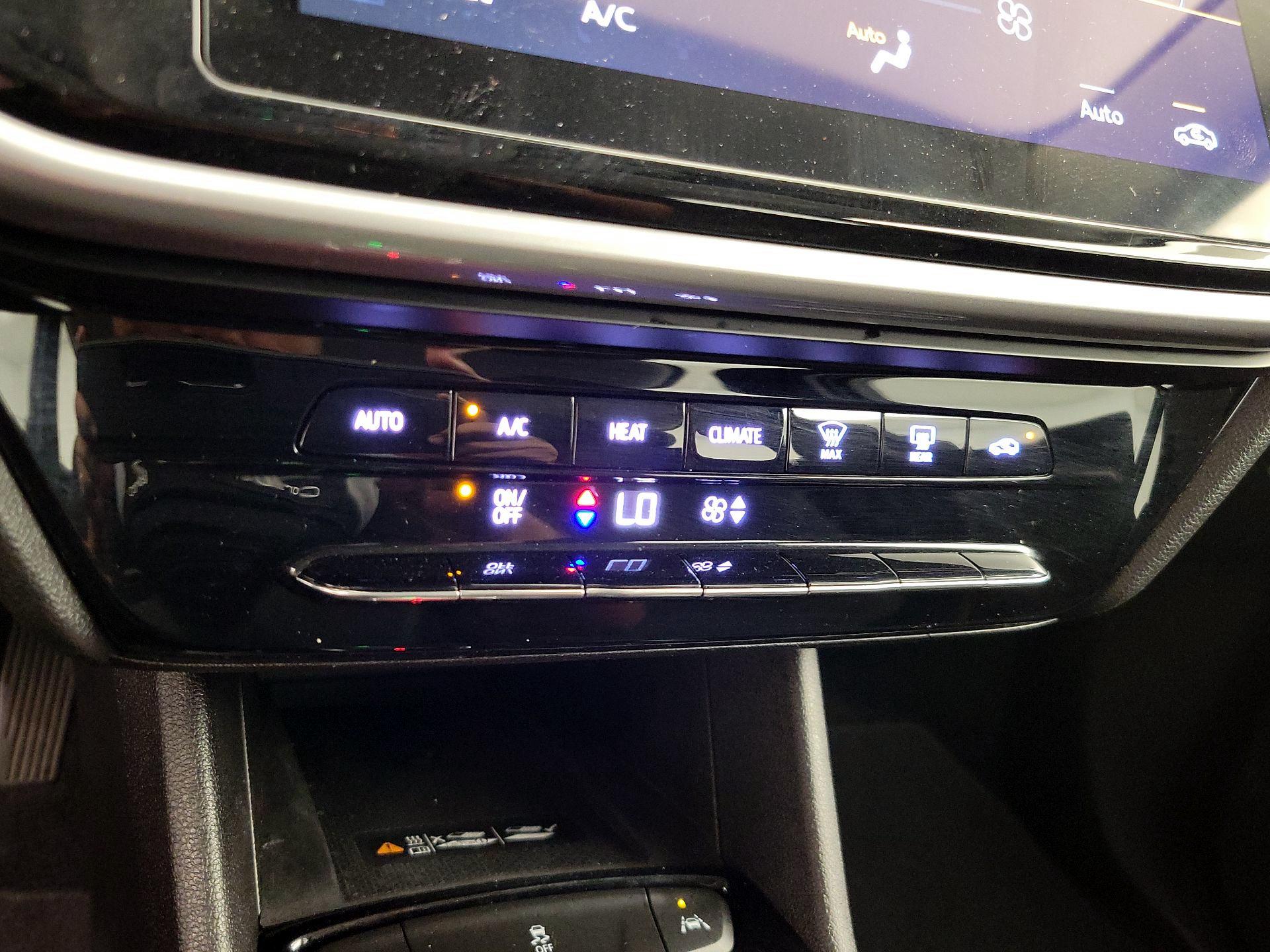 Thumbnail: 2023 Chevrolet Bolt EUV - 16