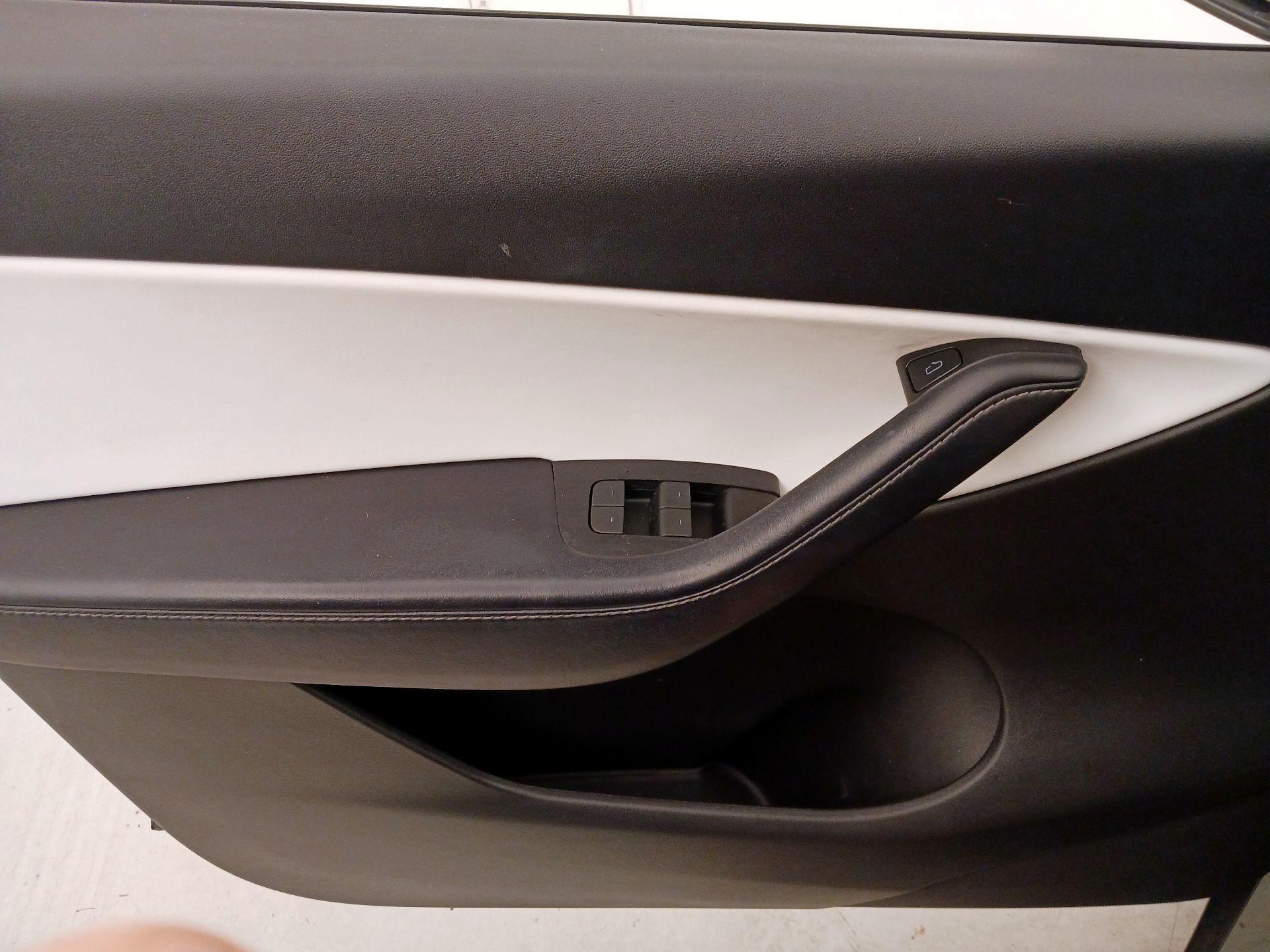 Thumbnail: 2022 Tesla Model Y - 12