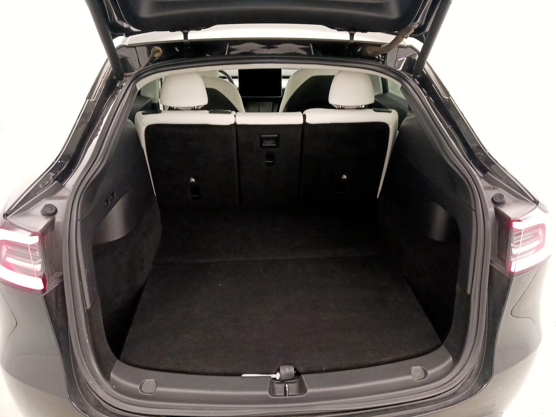 Thumbnail: 2022 Tesla Model Y - 20